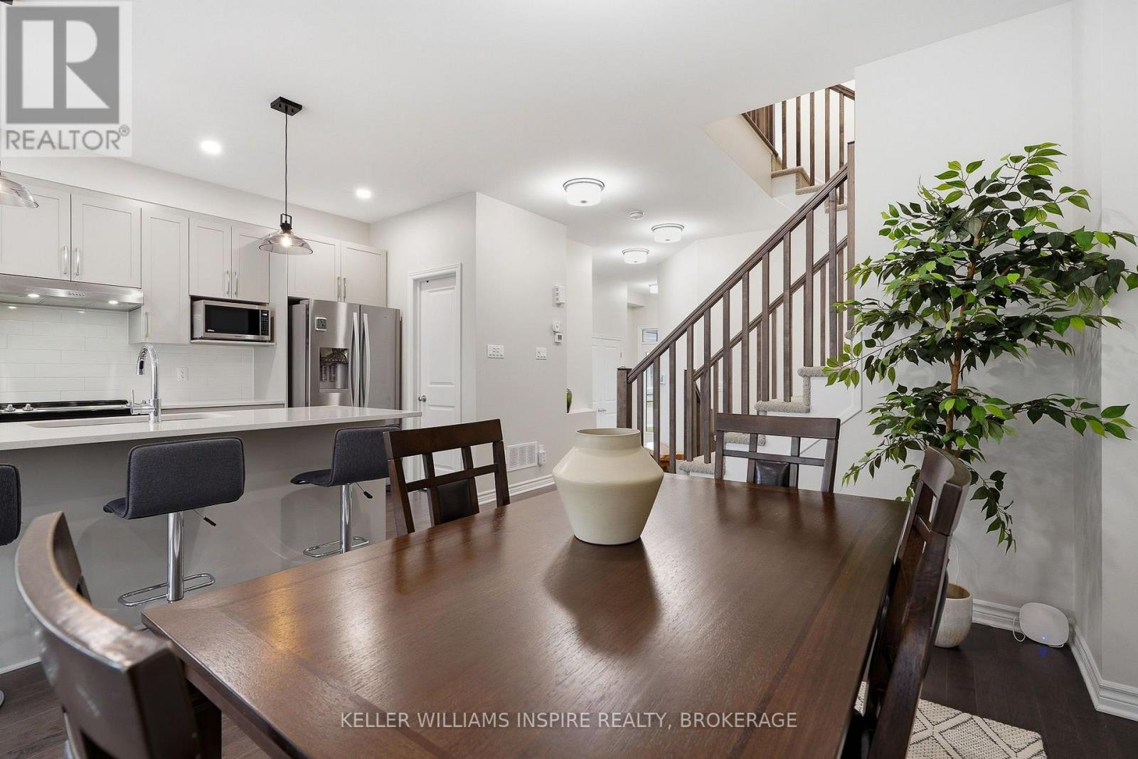 2365 Goldhawk Drive Property Photo 11