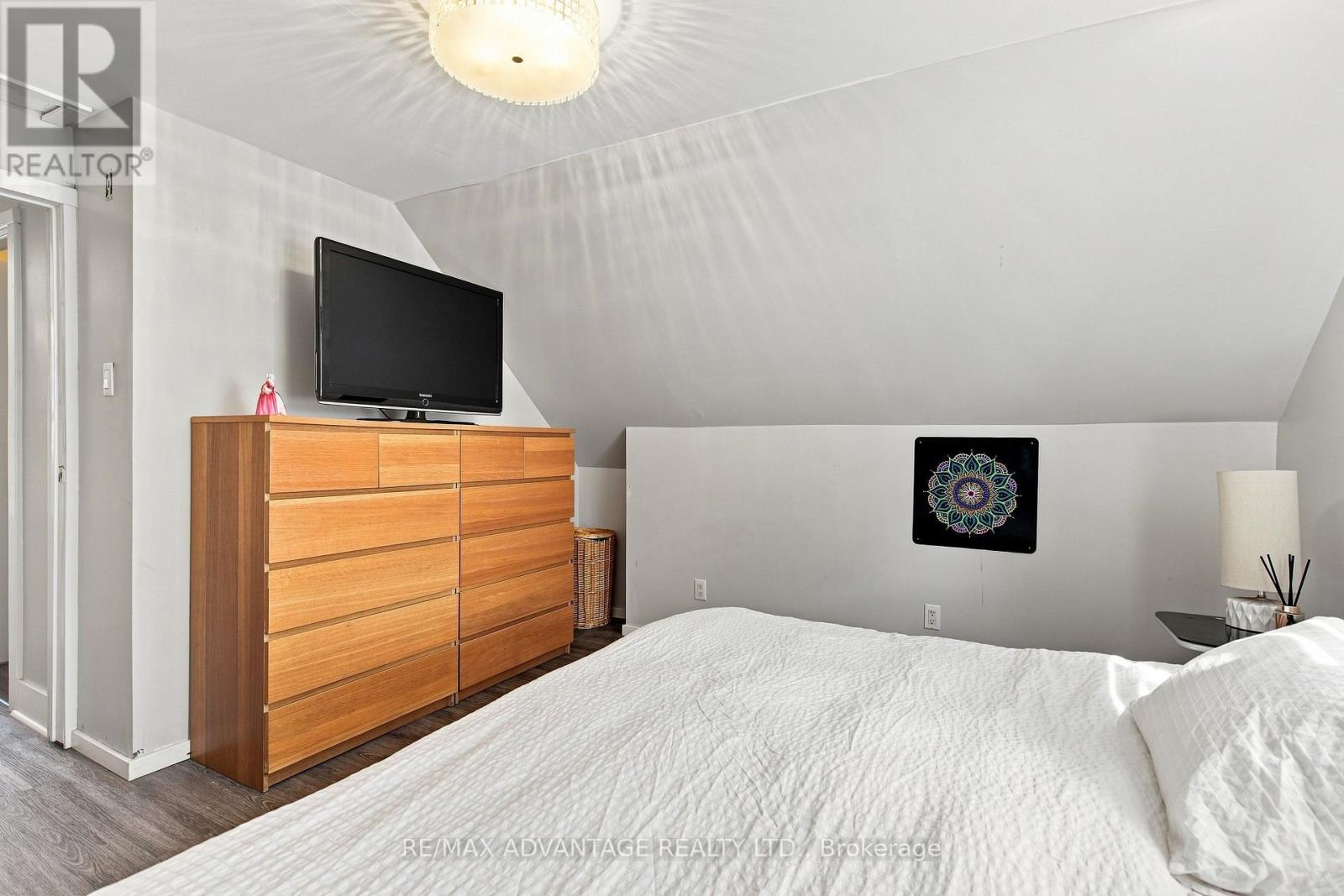 77 First Avenue Property Photo 22