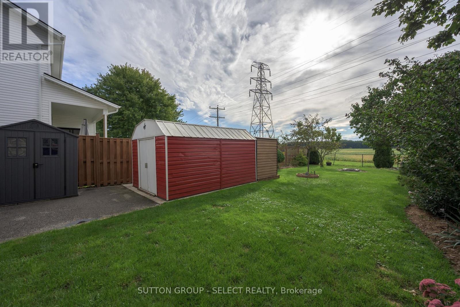 282 Marsh Line Property Photo 12