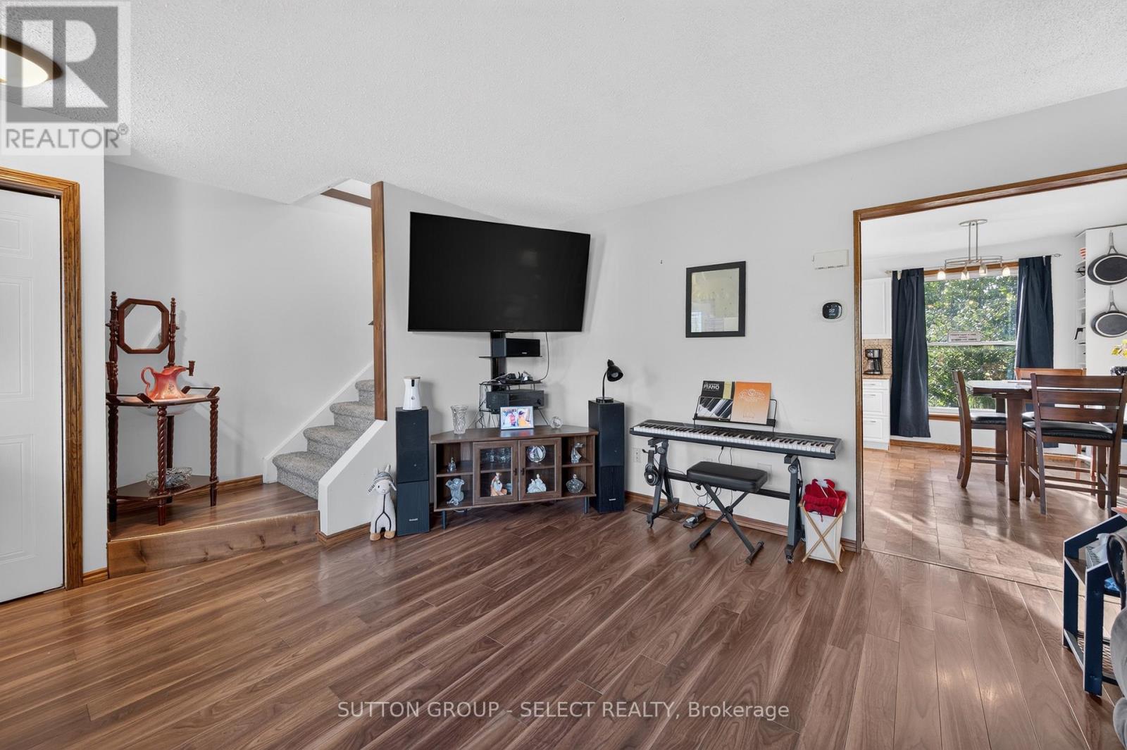 282 Marsh Line Property Photo 18