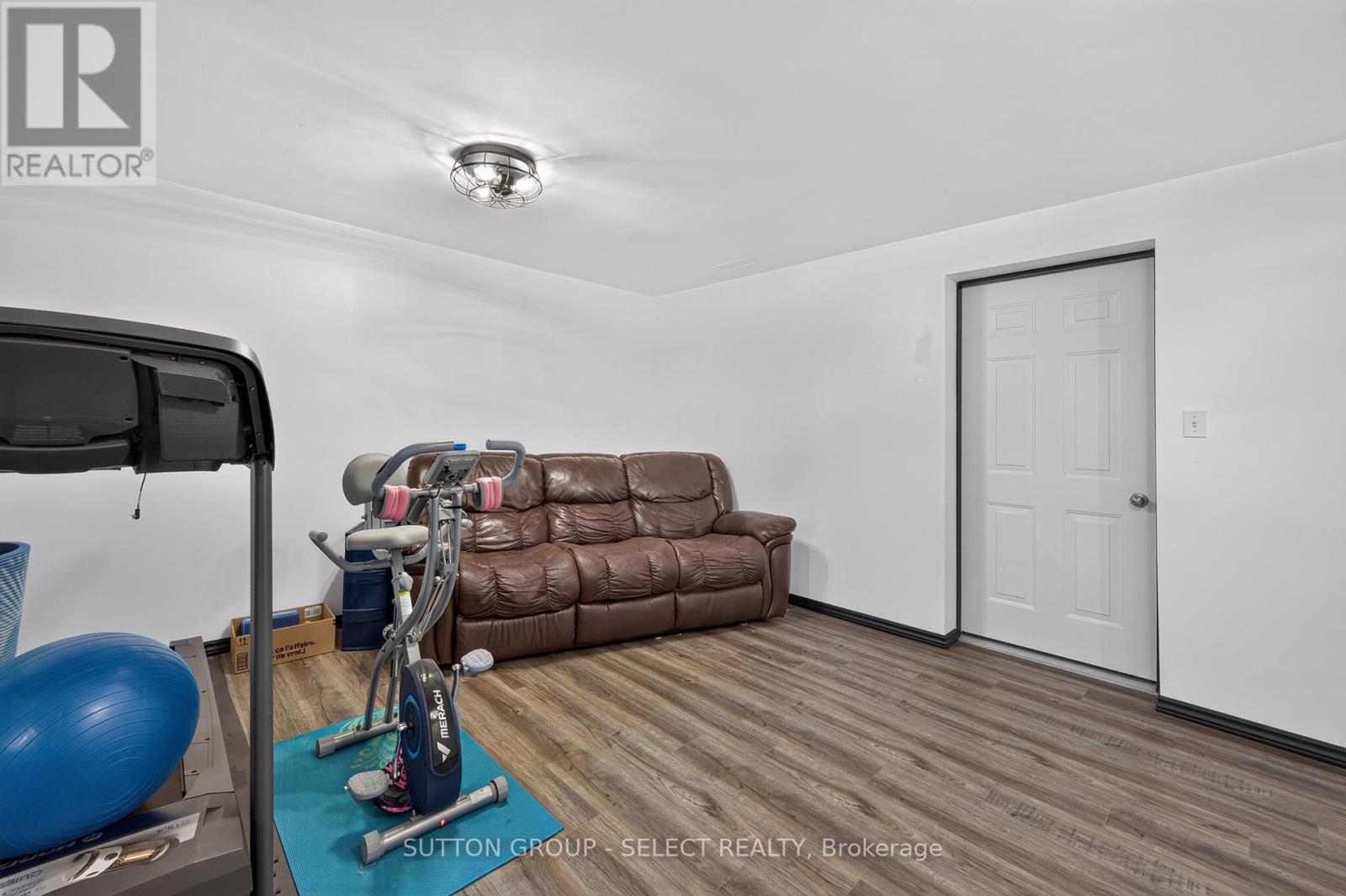 282 Marsh Line Property Photo 34