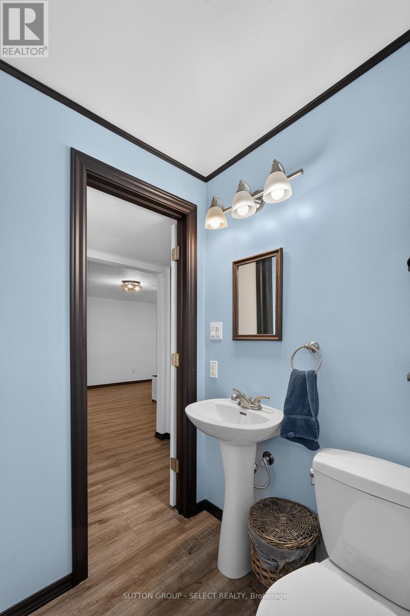 282 Marsh Line Property Photo 35