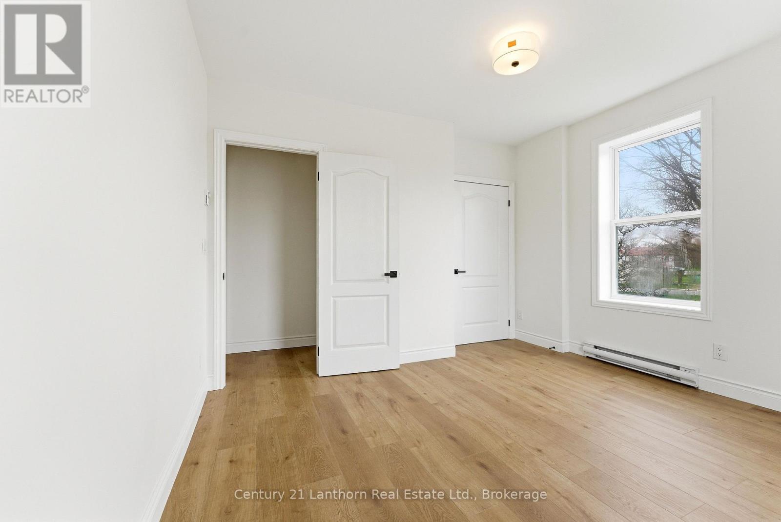 16 Store Street Property Photo 37