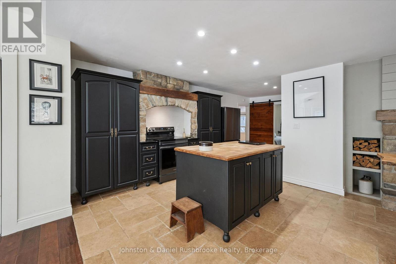 307251 Hockley Road Property Photo 13