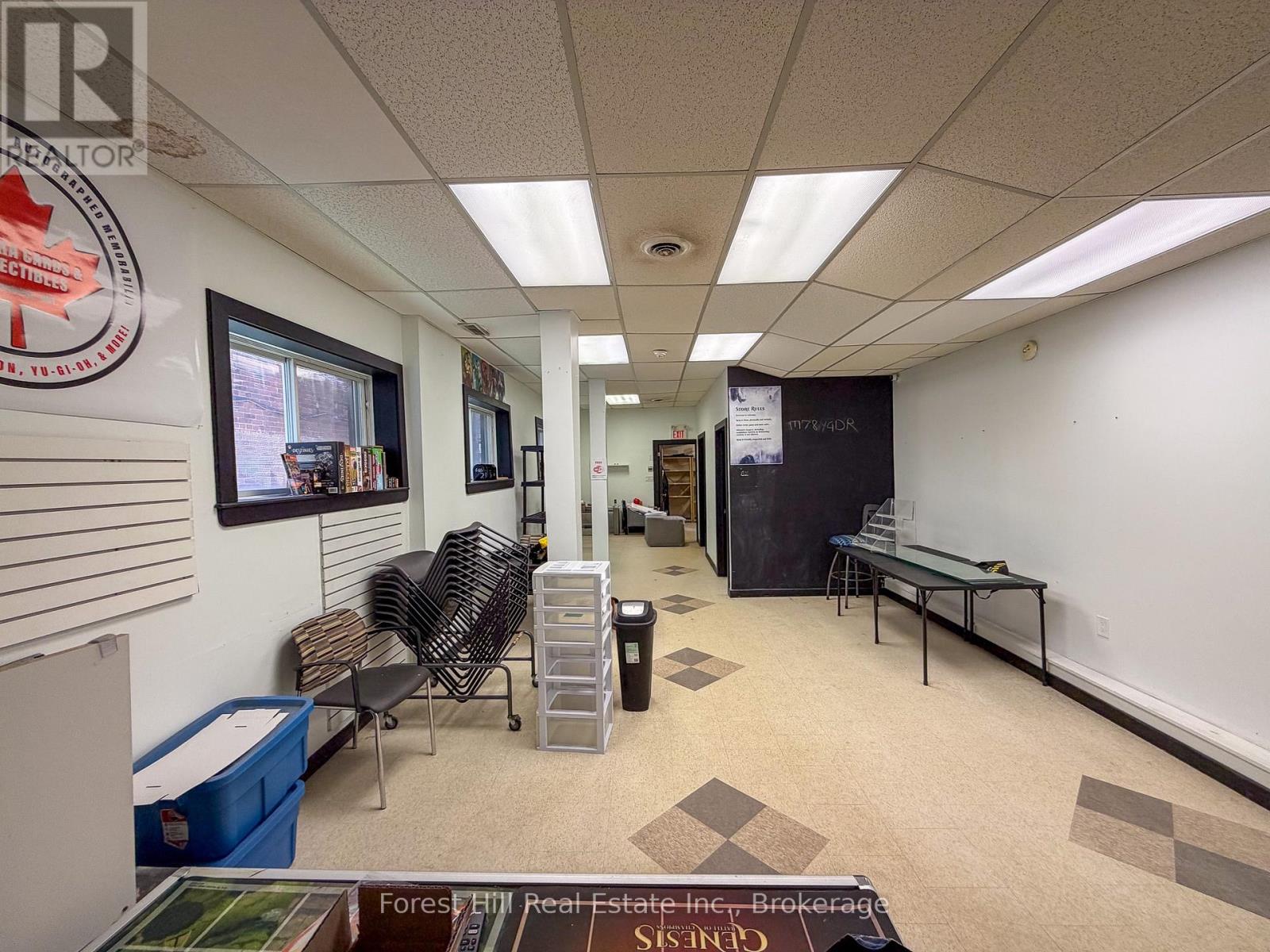 16 Manitoba Street Property Photo 7