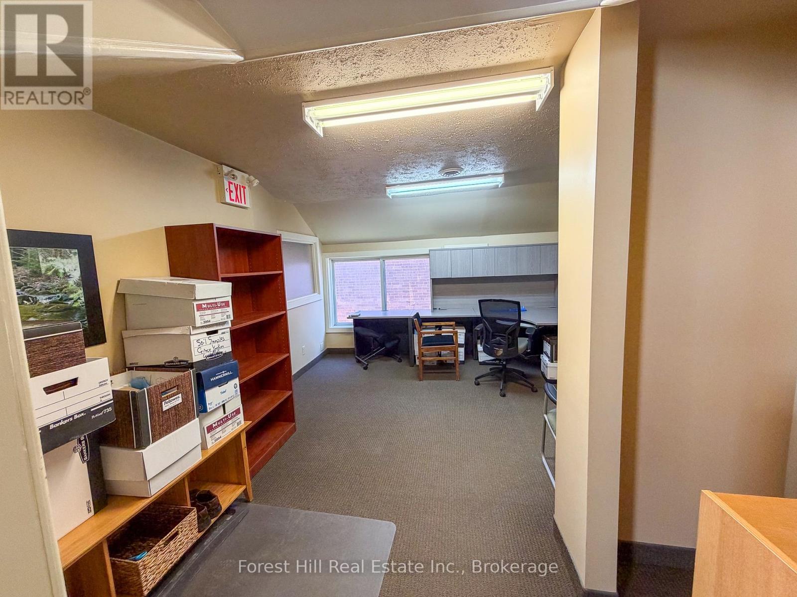 16 Manitoba Street Property Photo 15