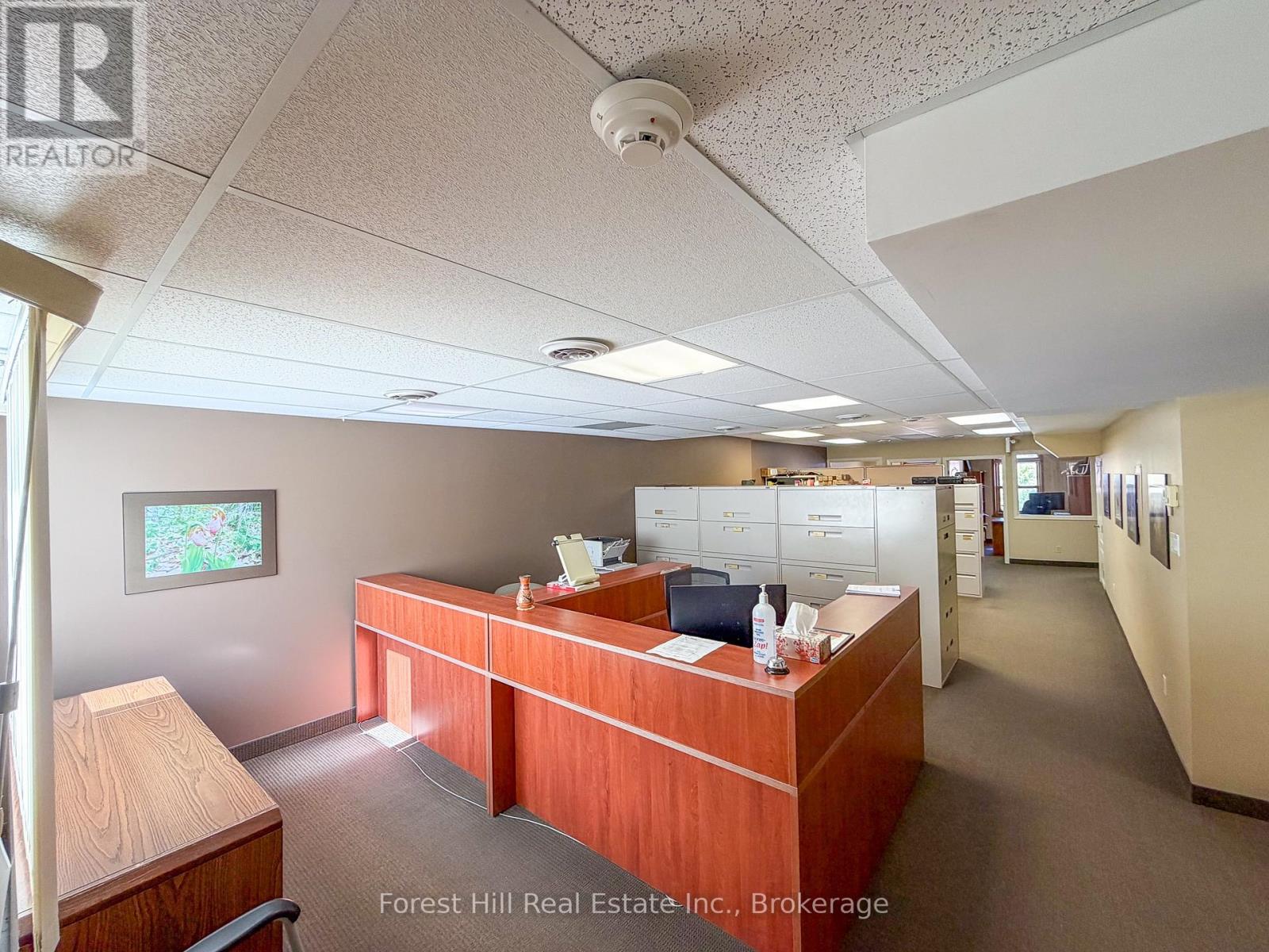 16 Manitoba Street Property Photo 19