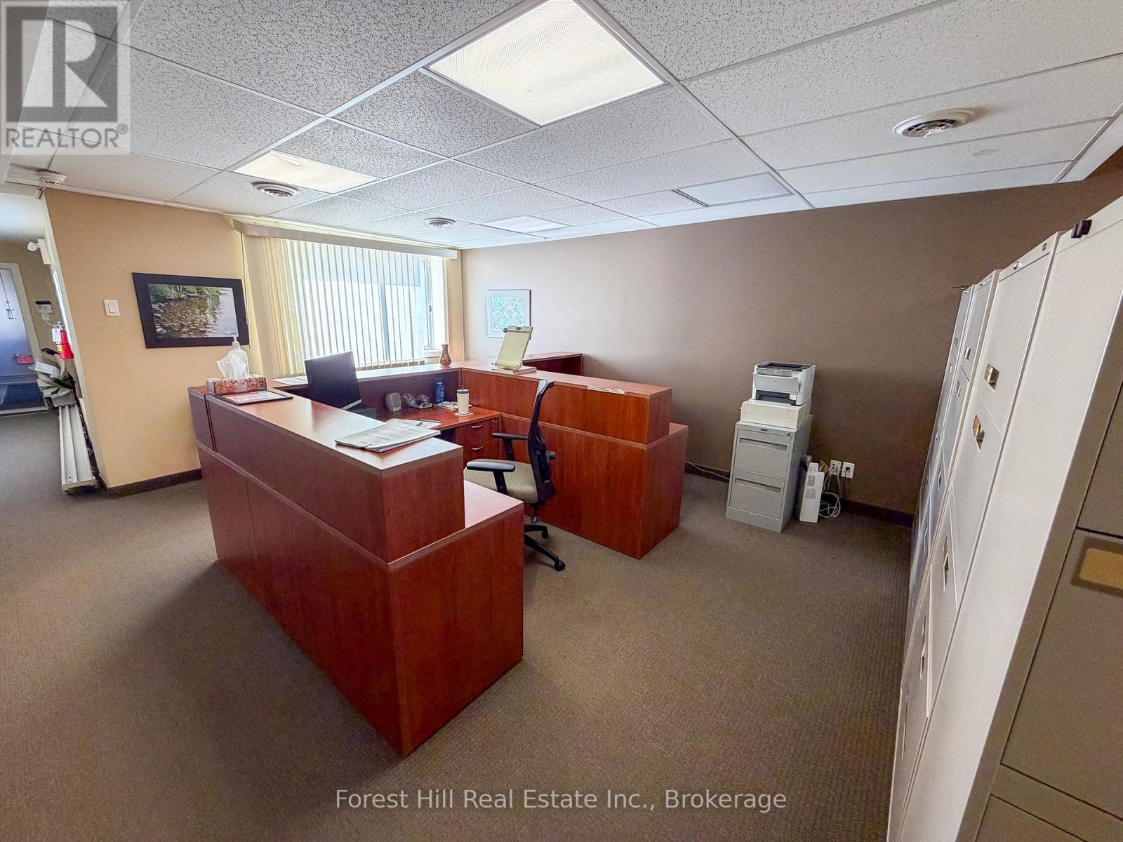 16 Manitoba Street Property Photo 22