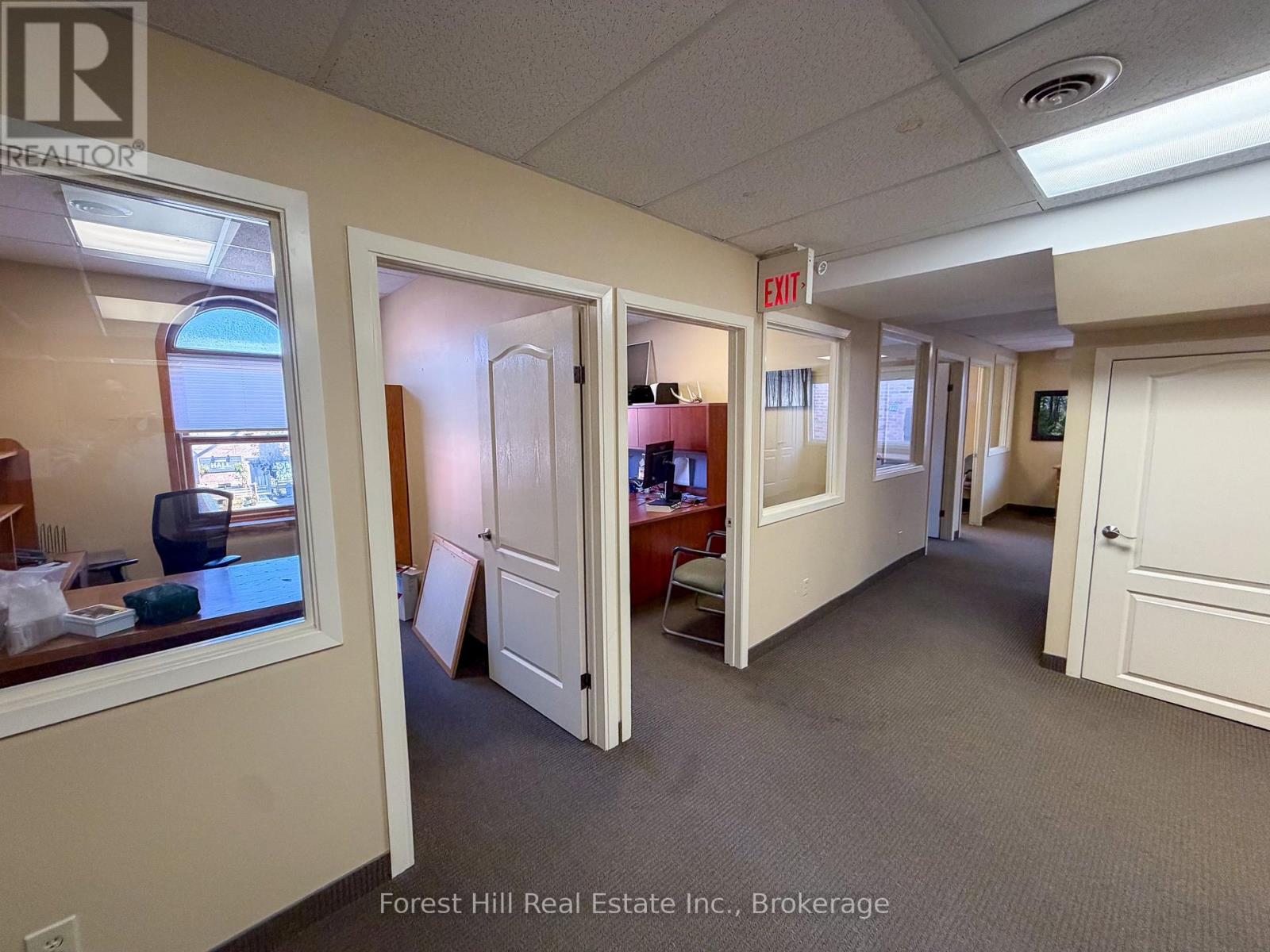 16 Manitoba Street Property Photo 24