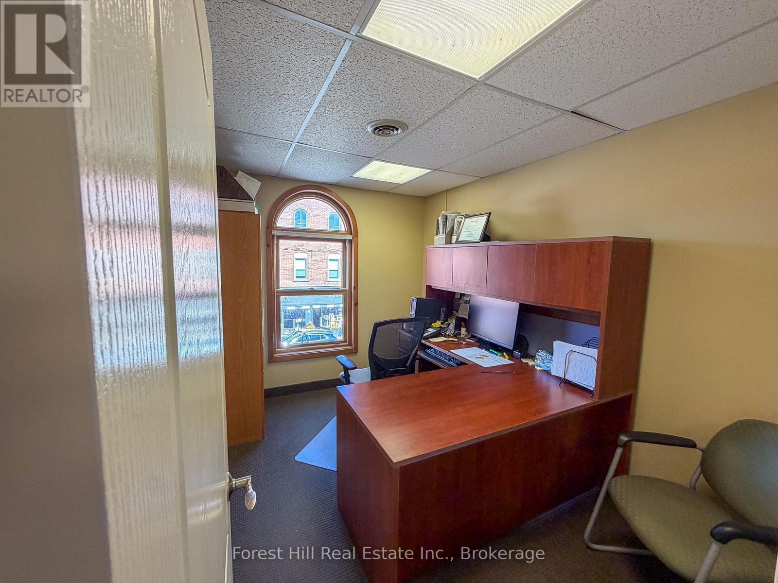 16 Manitoba Street Property Photo 28