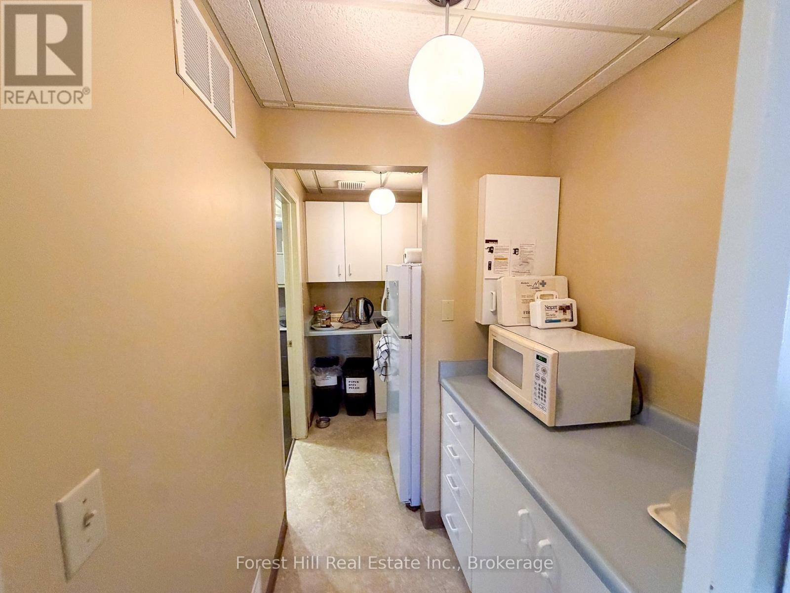 16 Manitoba Street Property Photo 30