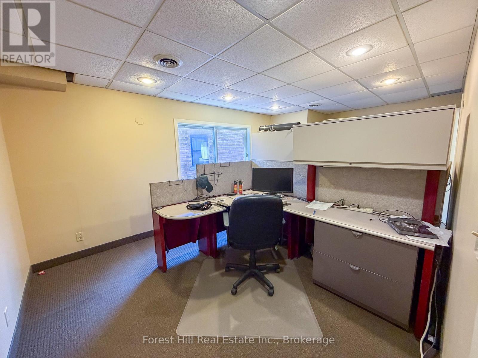 16 Manitoba Street Property Photo 31