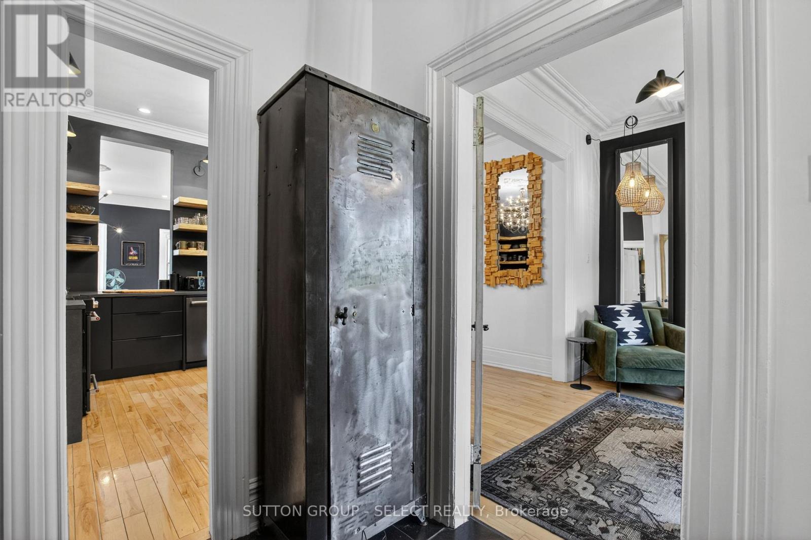 309 Cromwell Street Property Photo 5