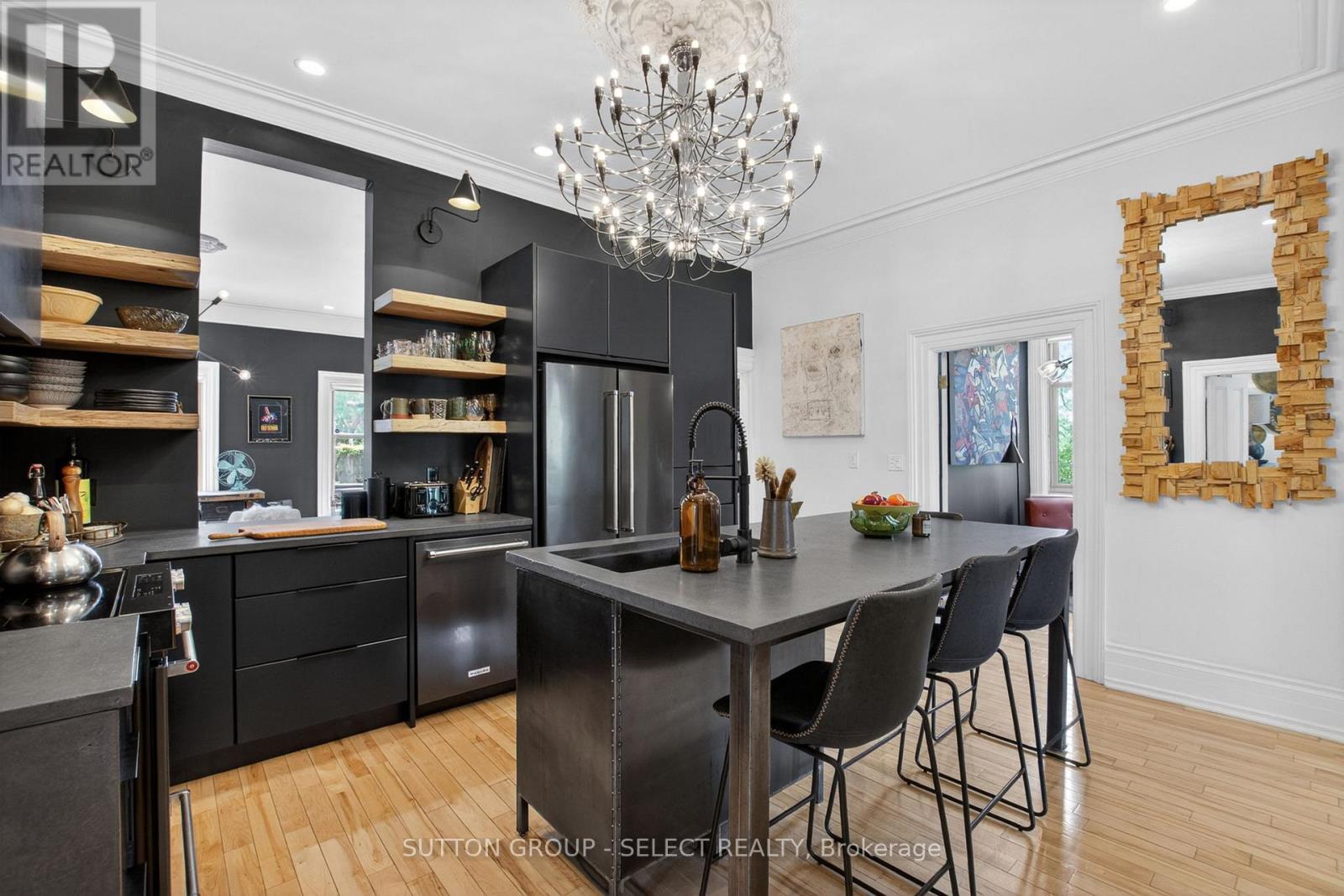 309 Cromwell Street Property Photo 12