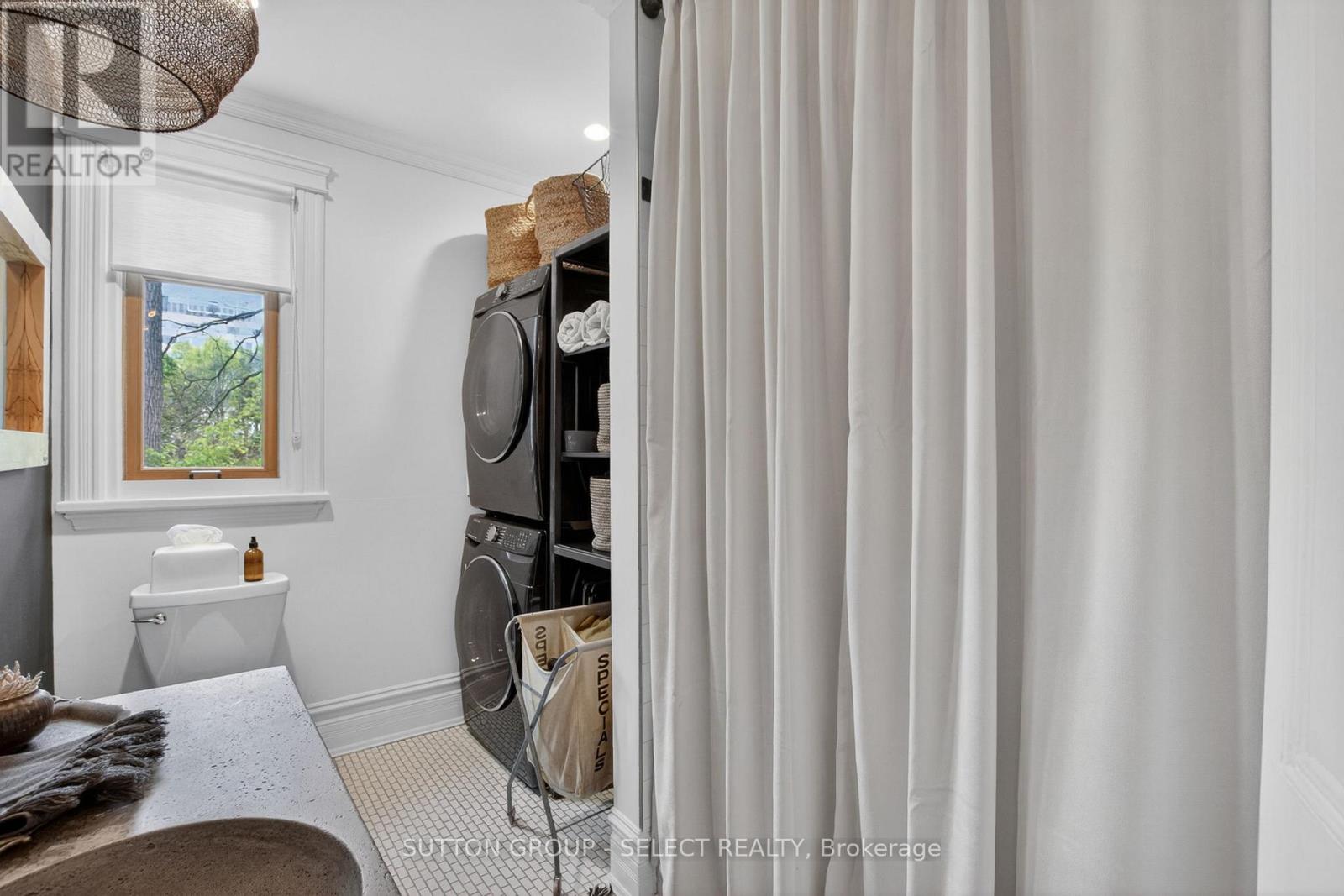 309 Cromwell Street Property Photo 17