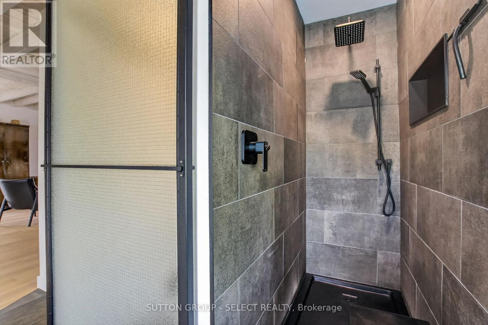 309 Cromwell Street Property Photo 33