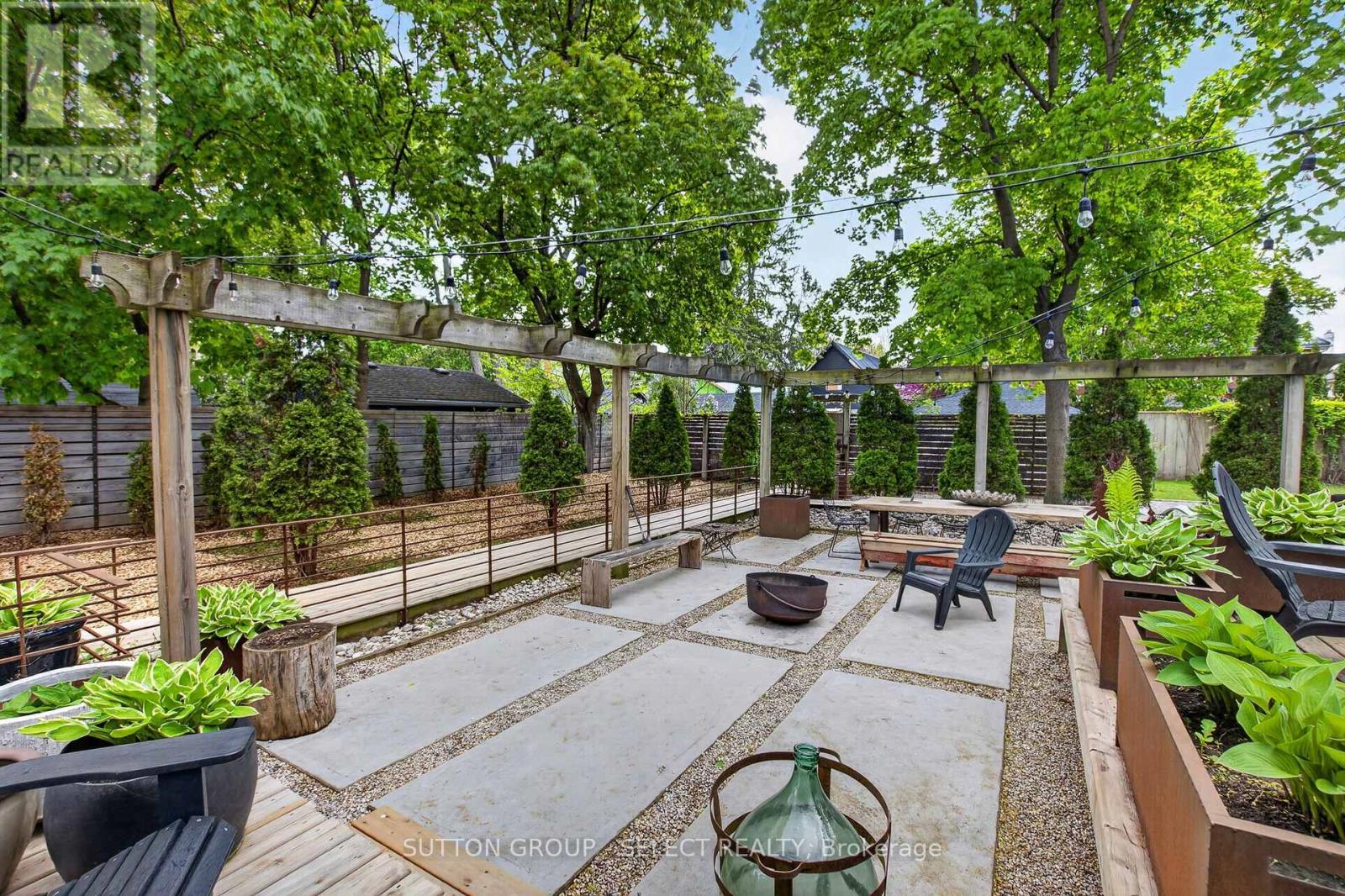309 Cromwell Street Property Photo 39