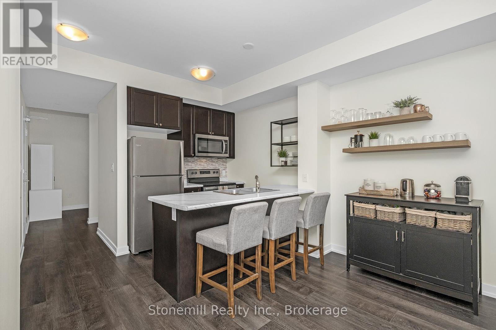 701 - 450 Dundas Street E Property Photo 4