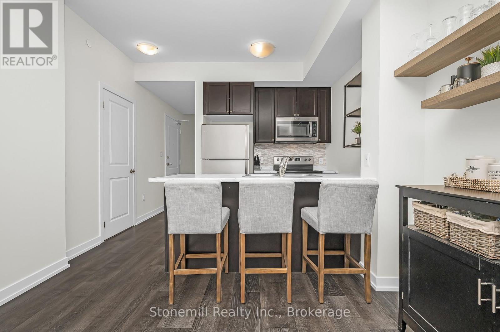 701 - 450 Dundas Street E Property Photo 5