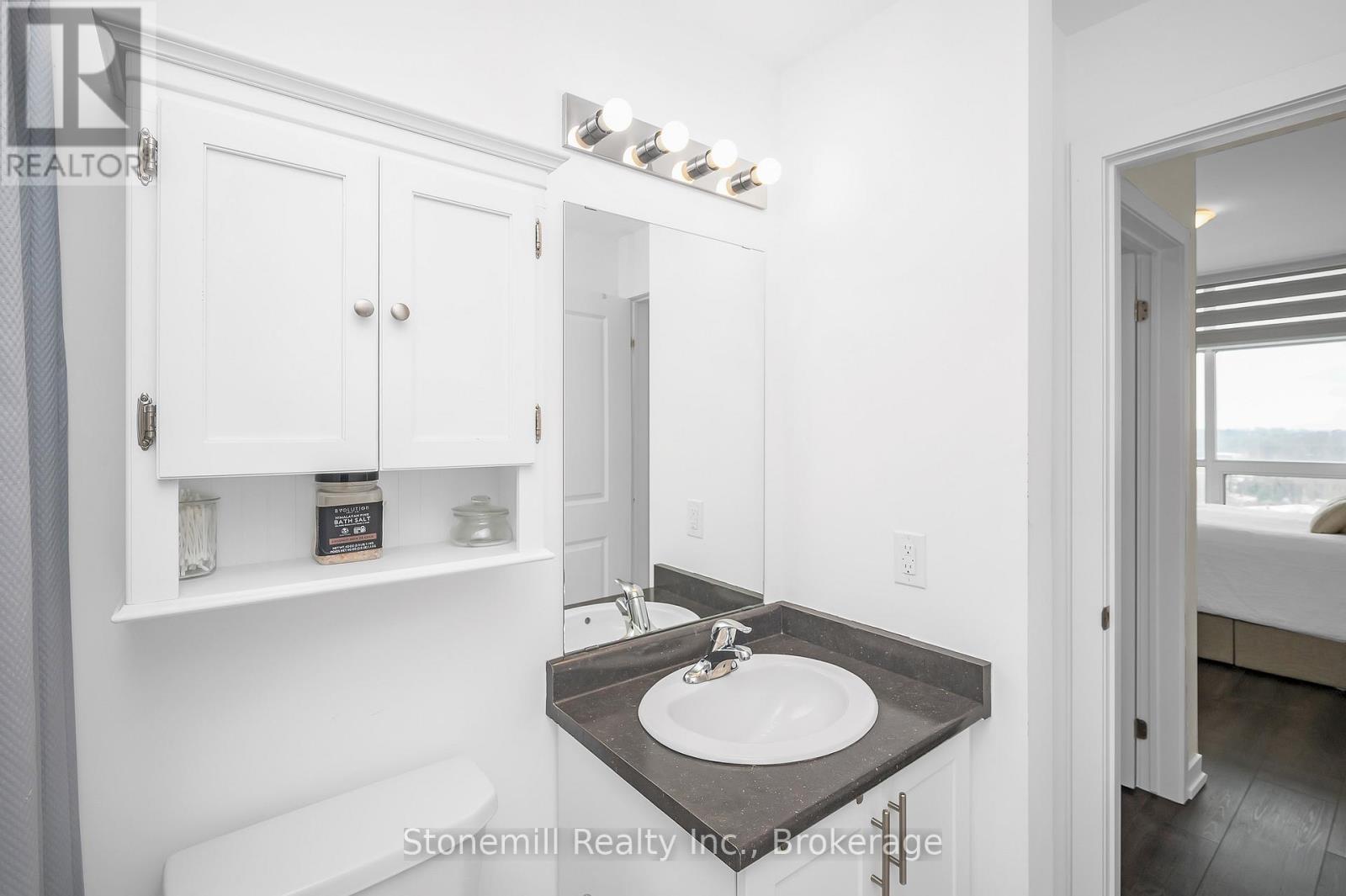 701 - 450 Dundas Street E Property Photo 21