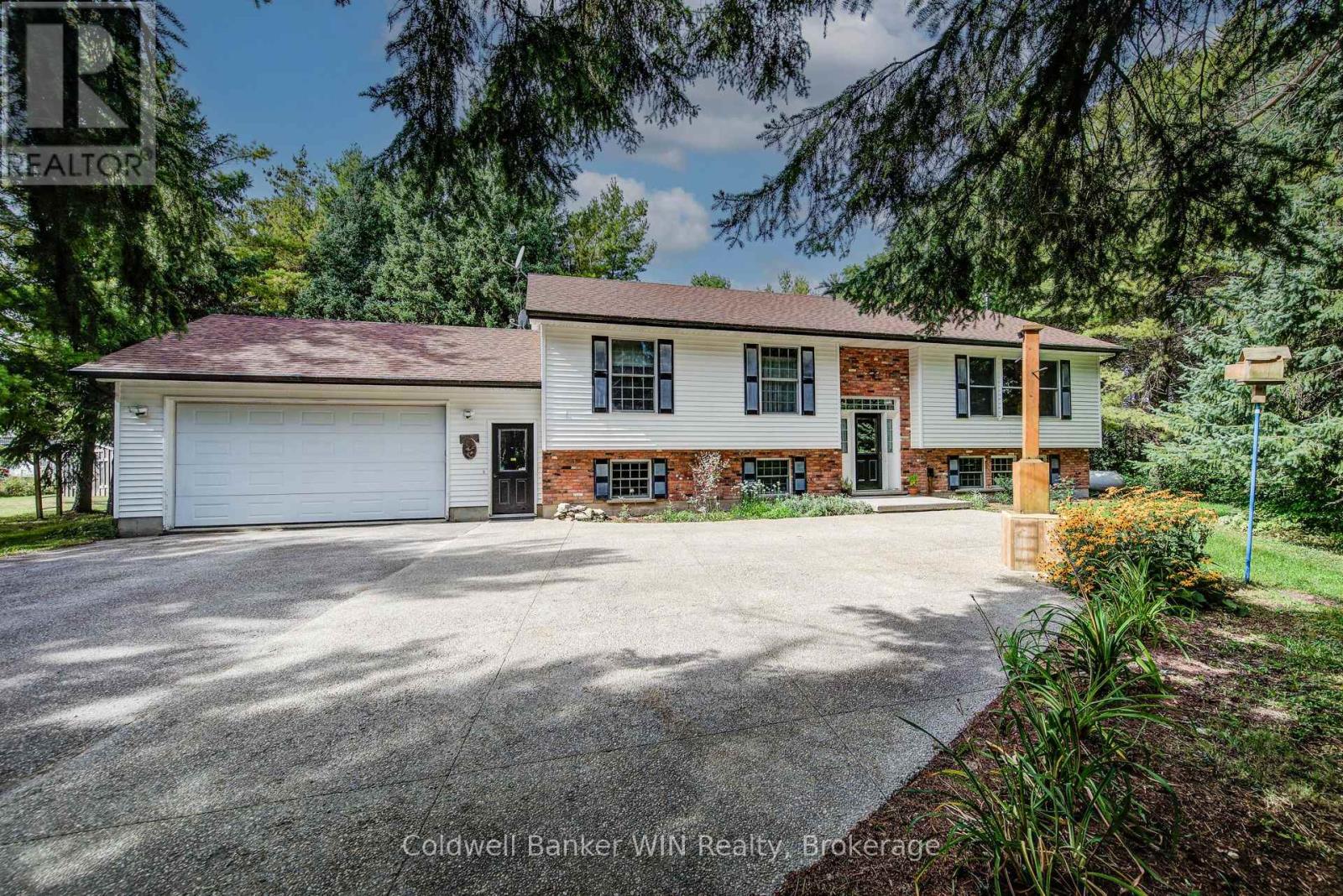 7356 Sideroad 12 Property Photo 1