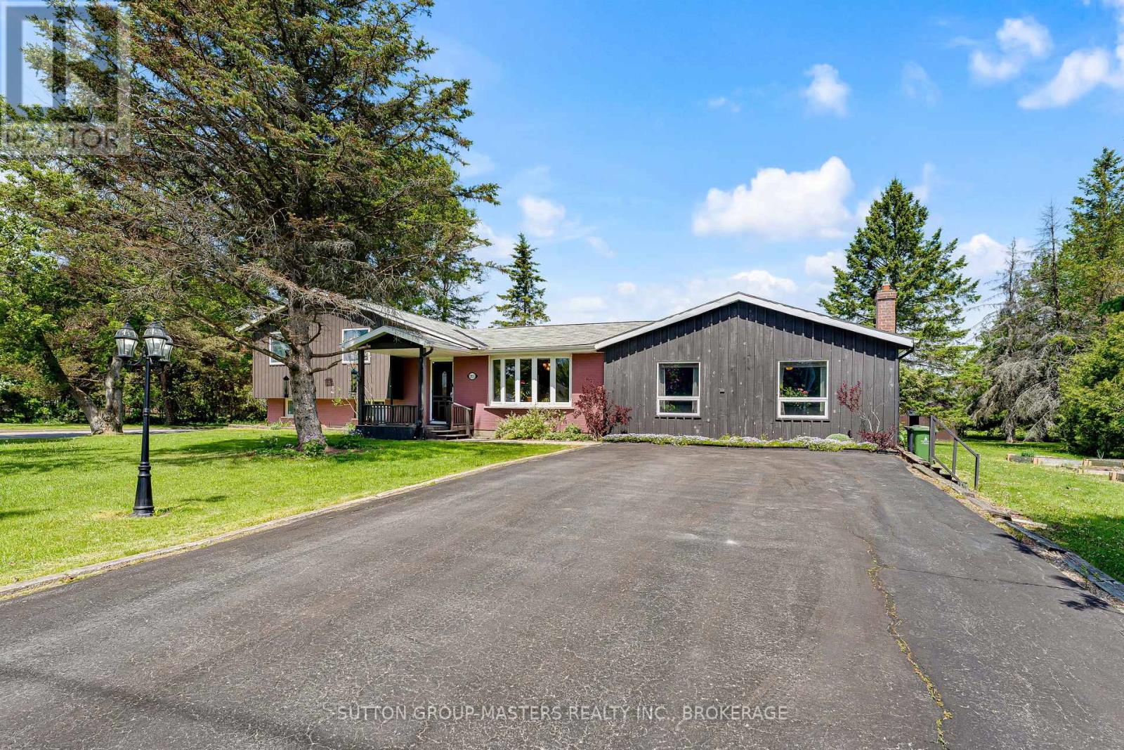 2025 Cole Hill Road Property Photo 3