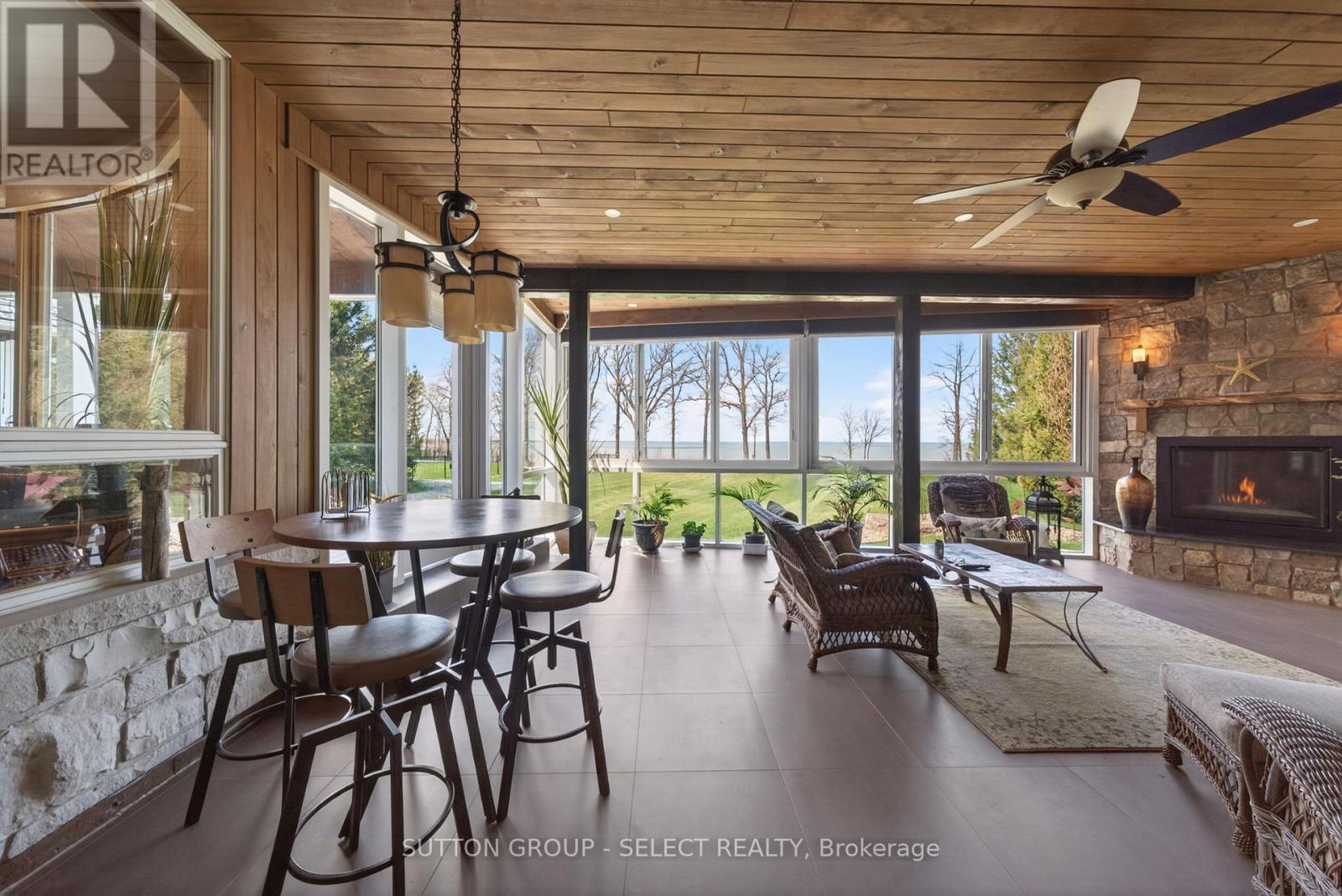 4544 Lakeshore Road Property Photo 13