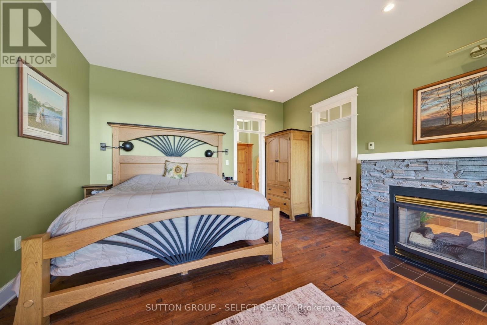 4544 Lakeshore Road Property Photo 16