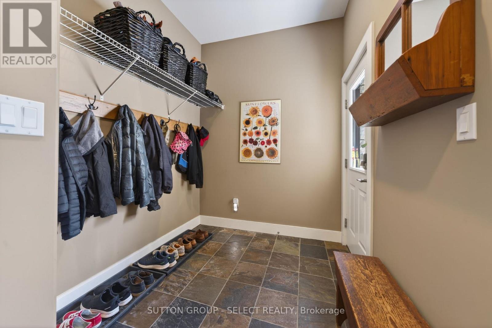 4544 Lakeshore Road Property Photo 25