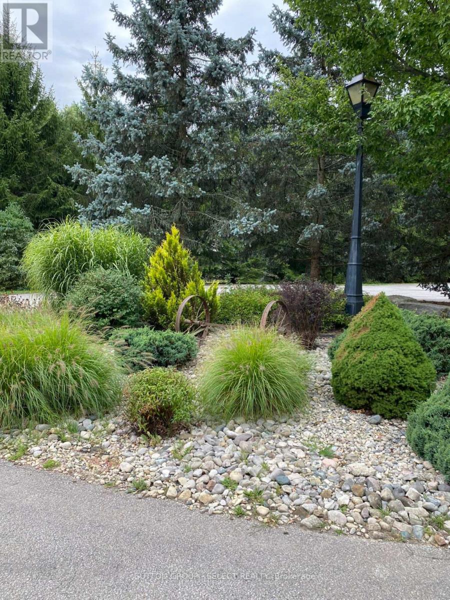 4544 Lakeshore Road Property Photo 43
