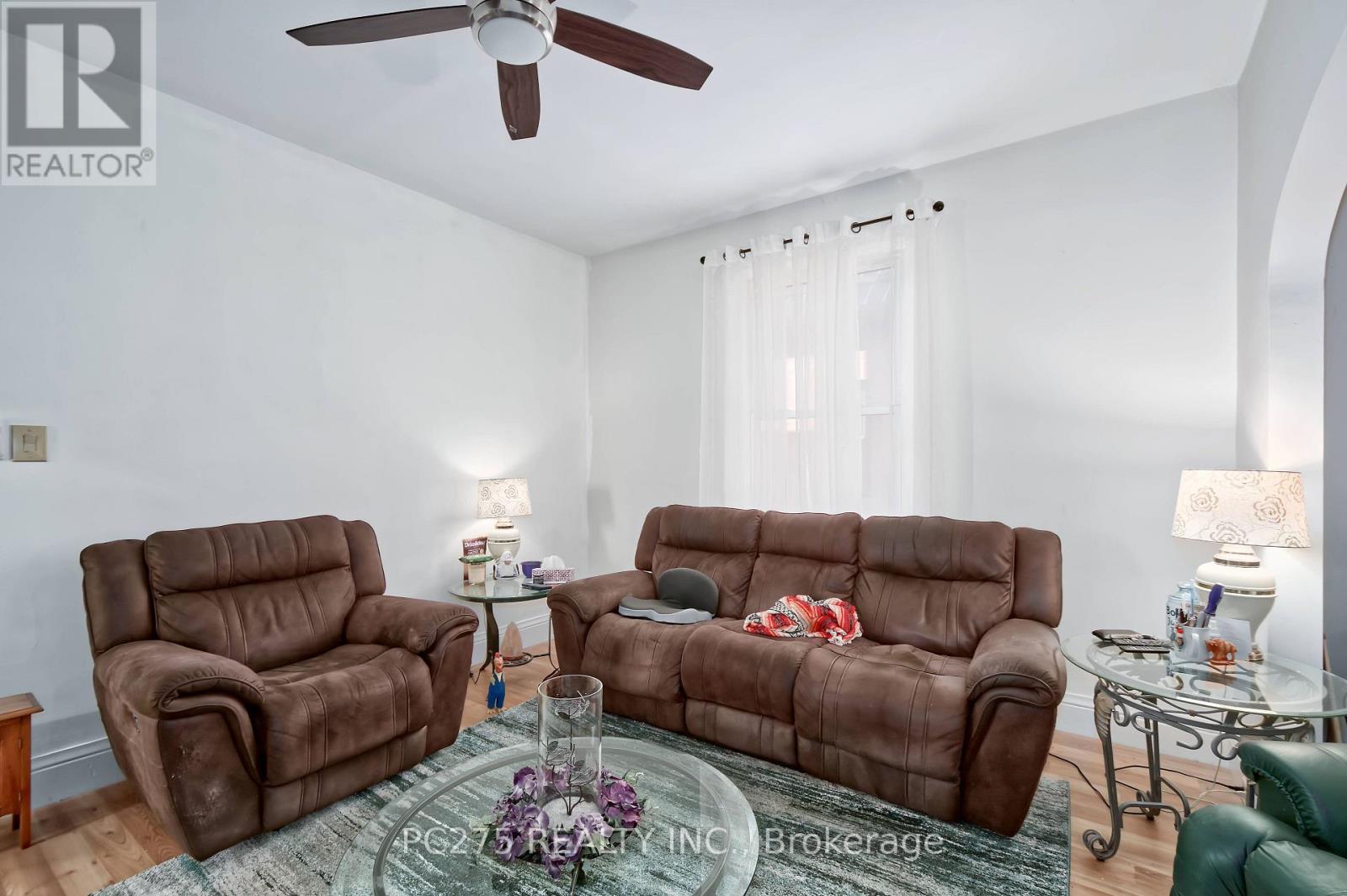 20 Maple Street Property Photo 9