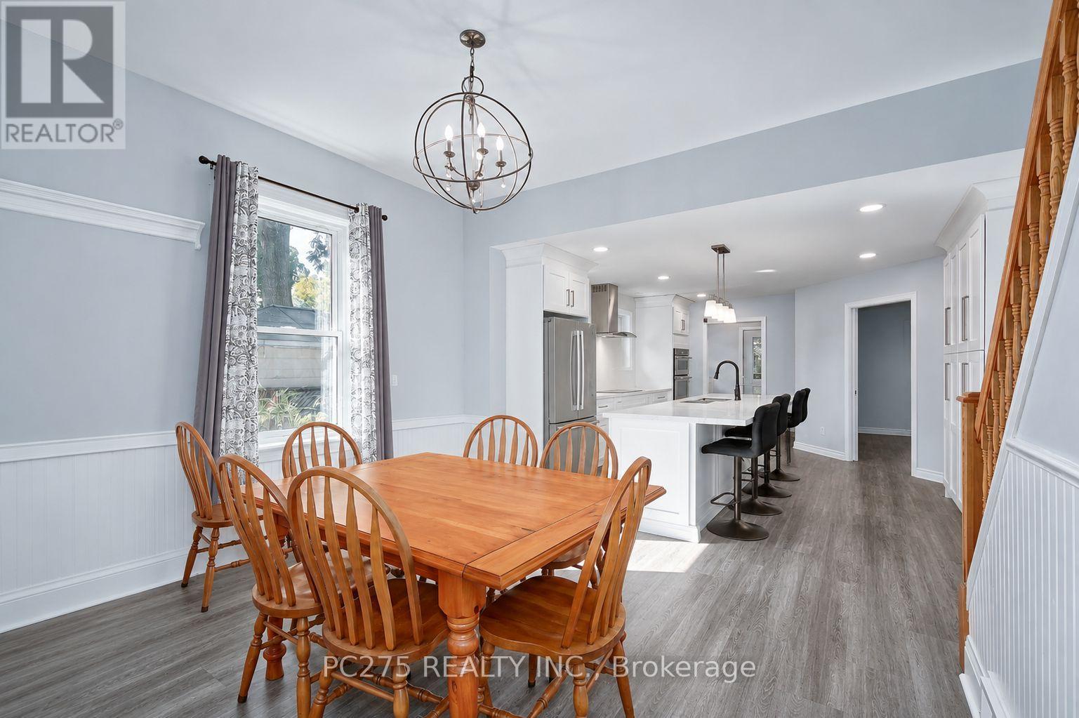 20 Maple Street Property Photo 11