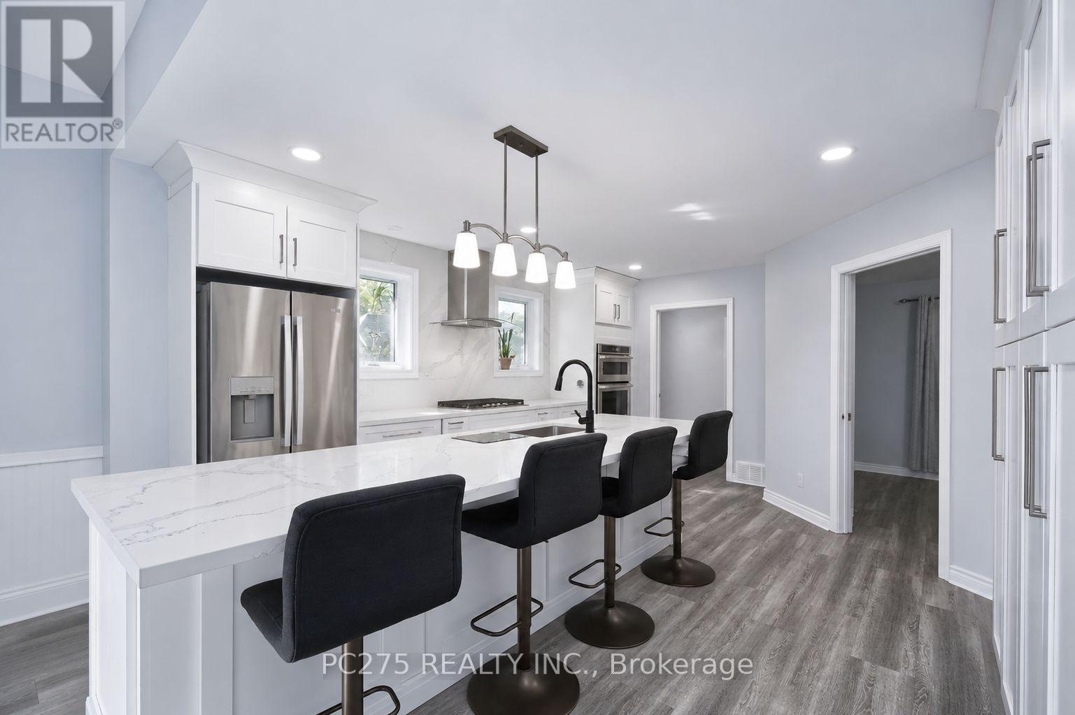 20 Maple Street Property Photo 14
