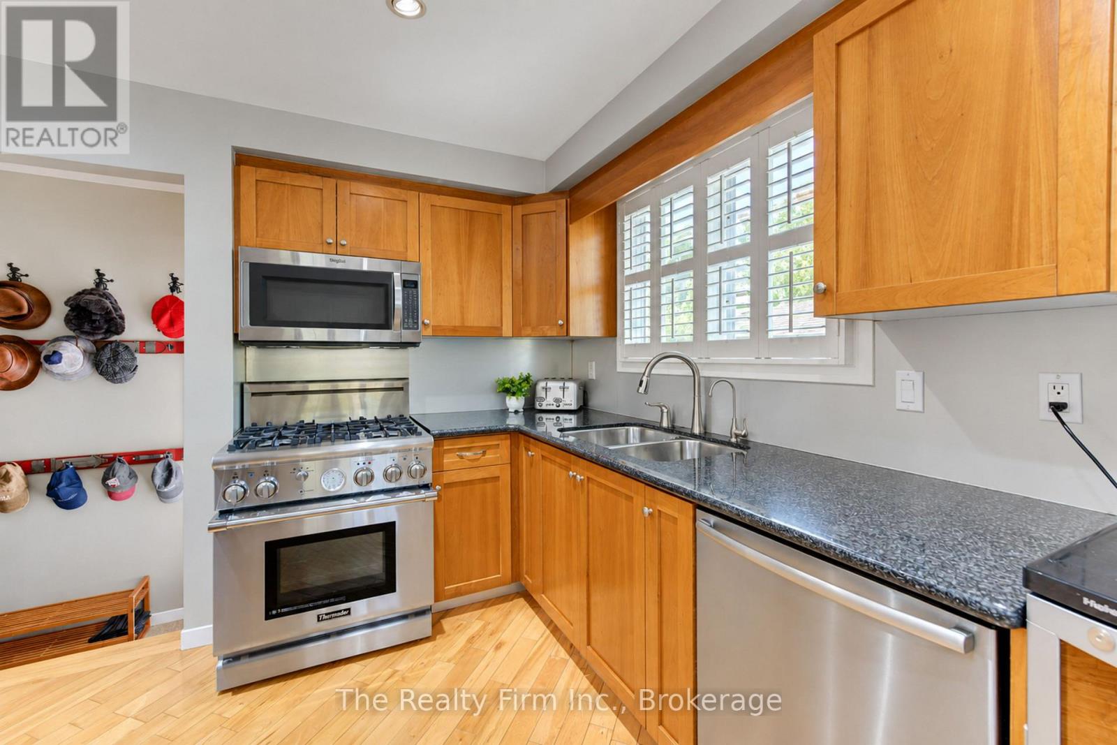 218 Forestwood Drive Property Photo 11