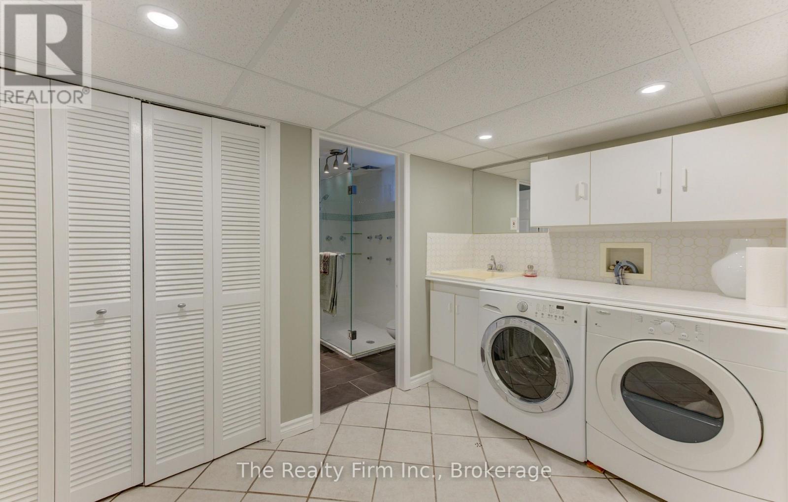 218 Forestwood Drive Property Photo 32