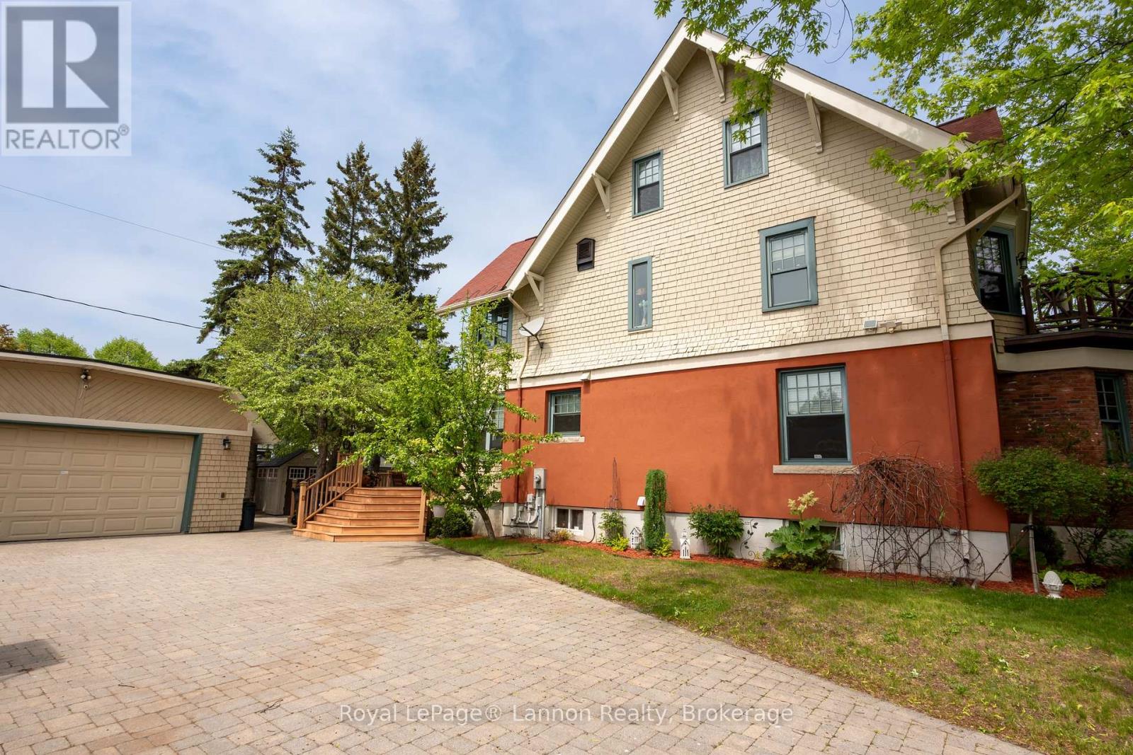 34 Winnipeg Avenue Property Photo 2