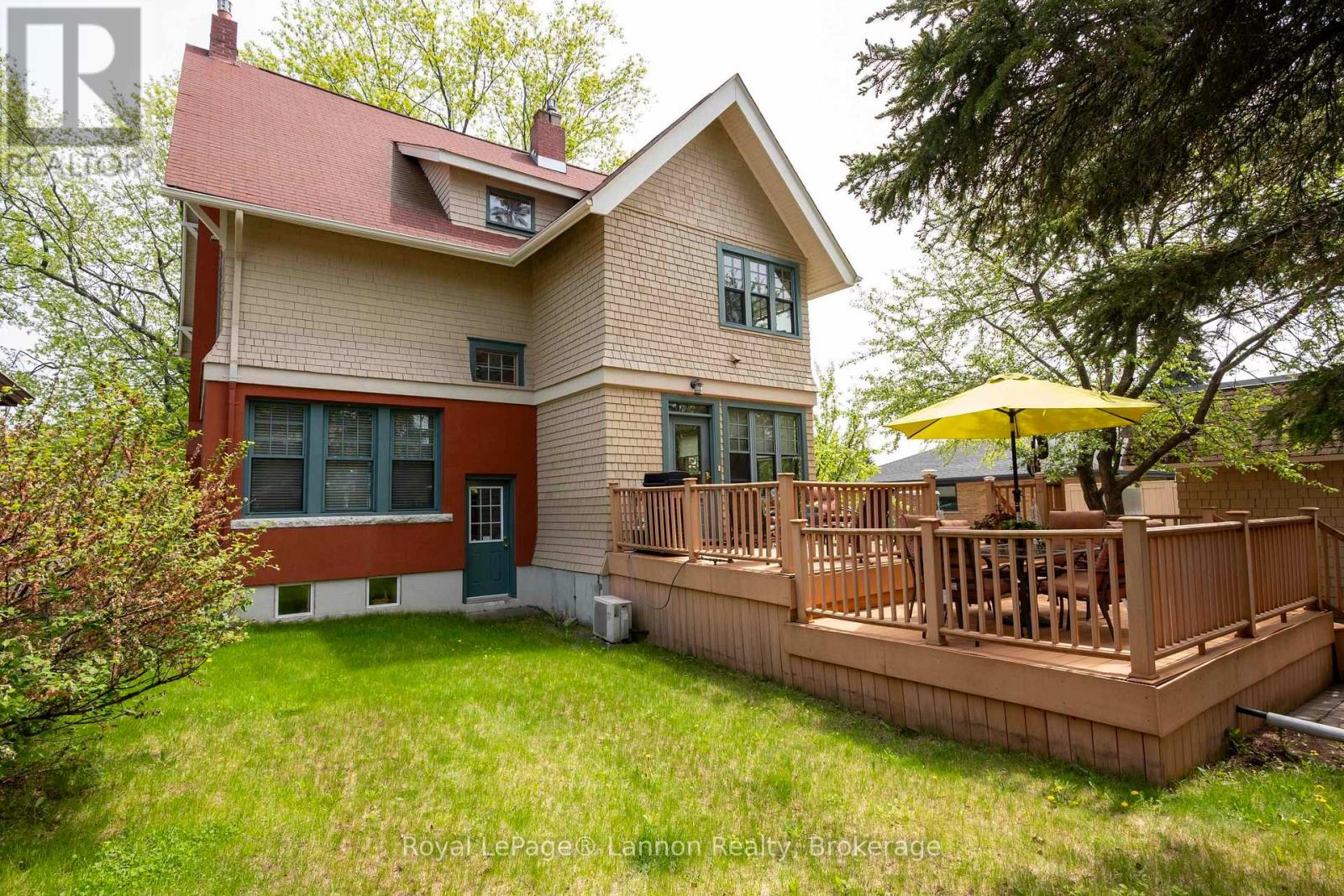 34 Winnipeg Avenue Property Photo 7