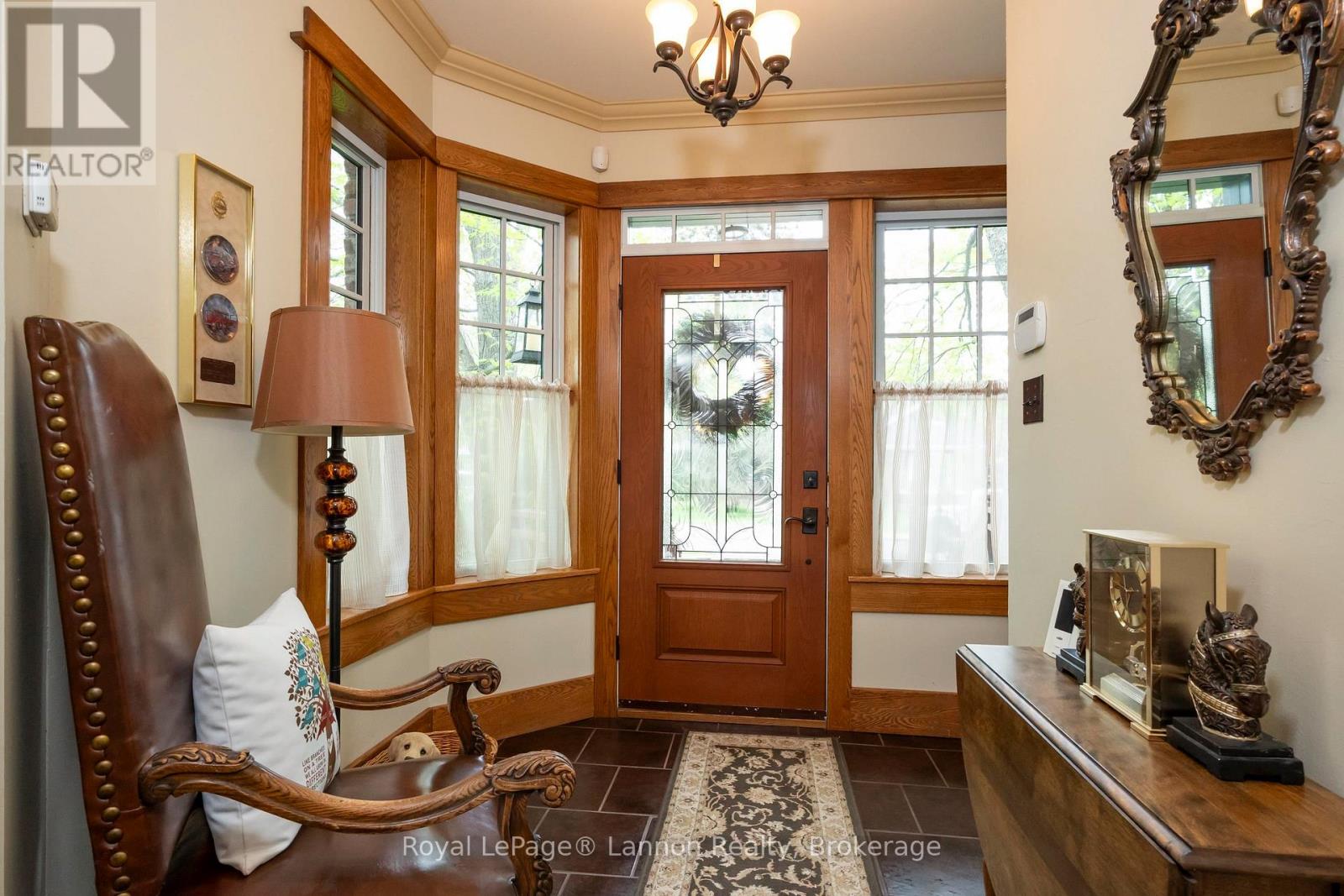 34 Winnipeg Avenue Property Photo 10