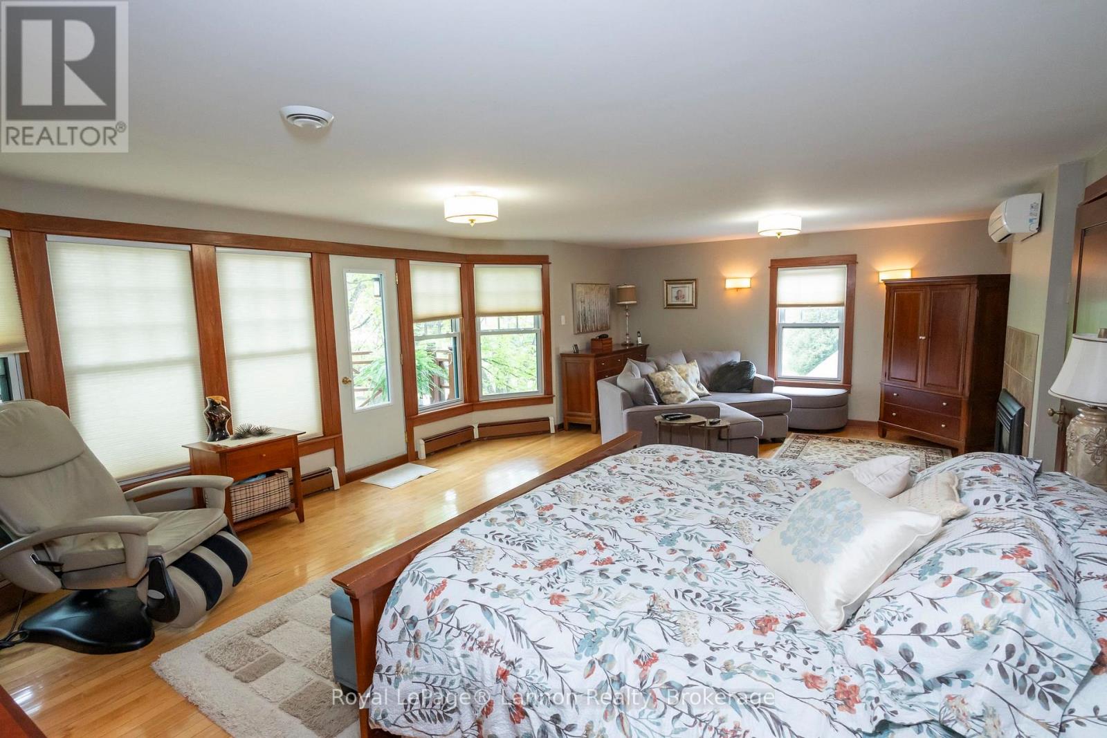34 Winnipeg Avenue Property Photo 33