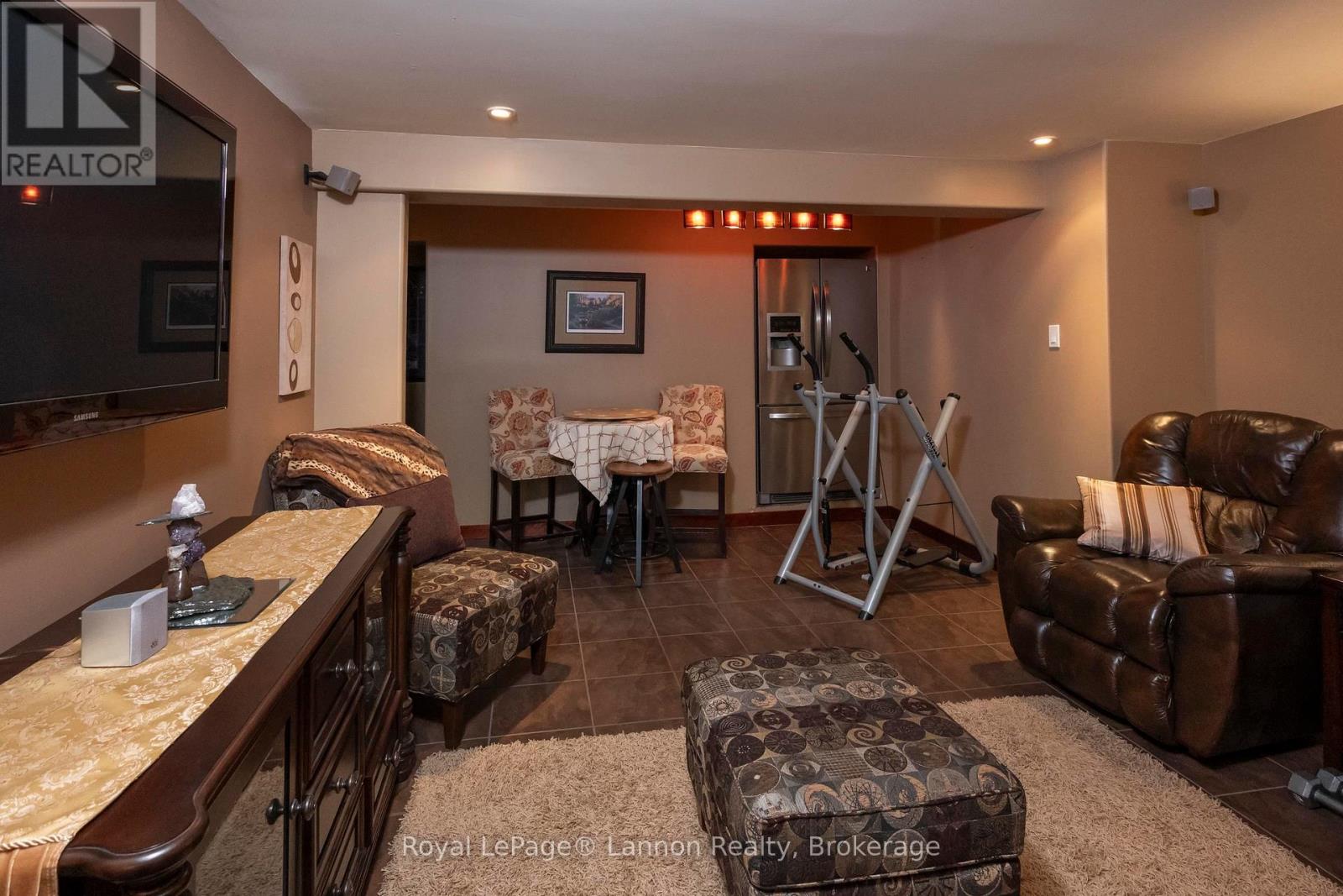 34 Winnipeg Avenue Property Photo 45