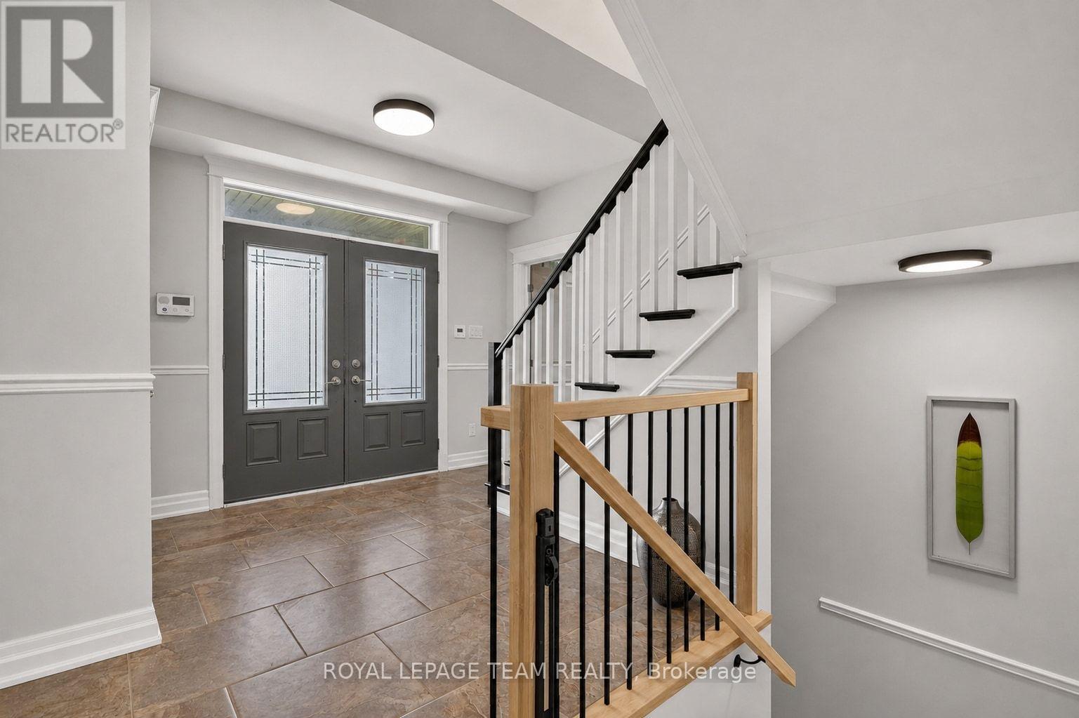 6330 Second Line Road Property Photo 5