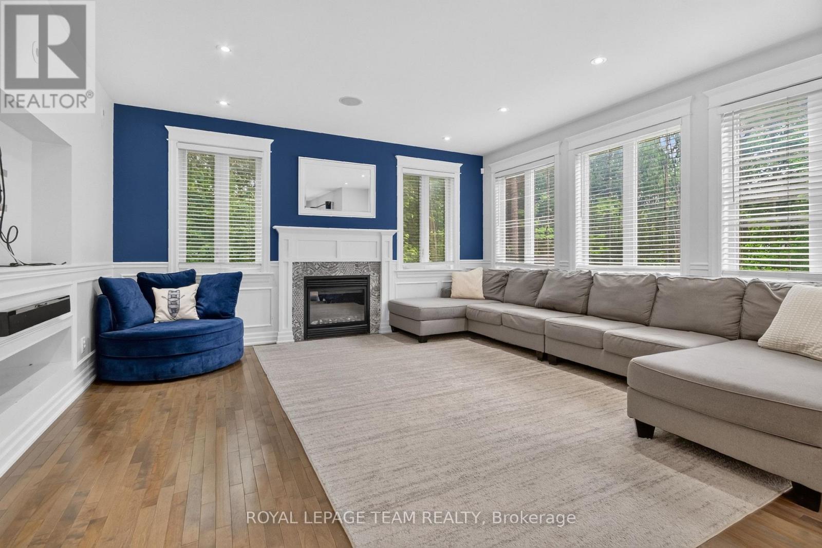6330 Second Line Road Property Photo 8