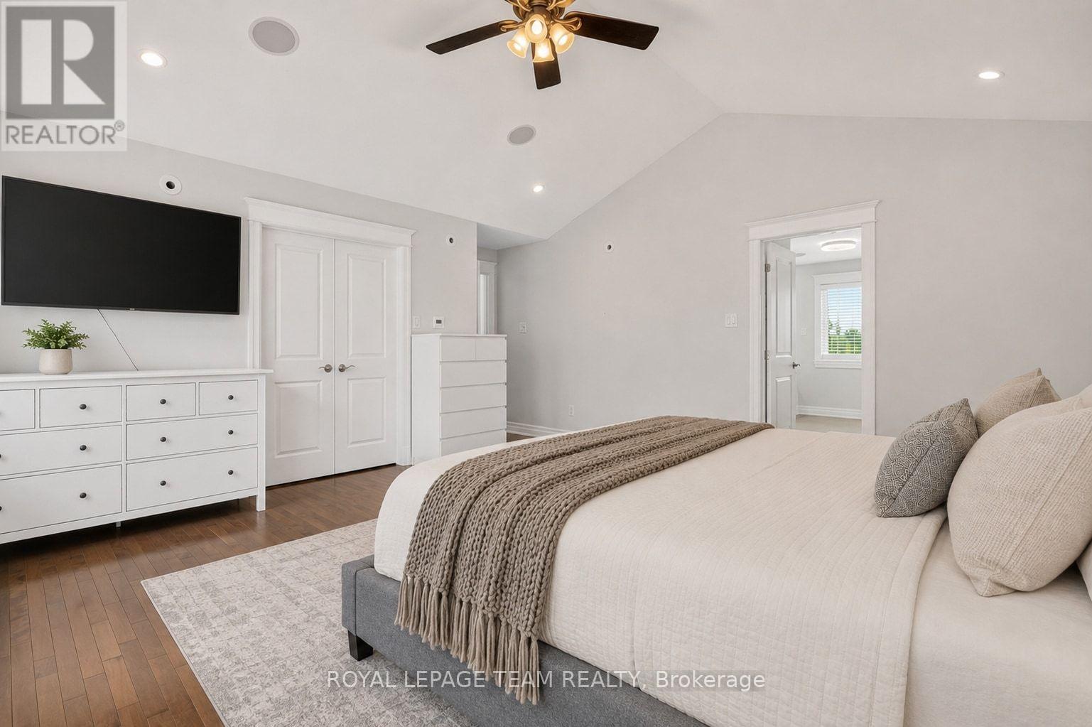 6330 Second Line Road Property Photo 24