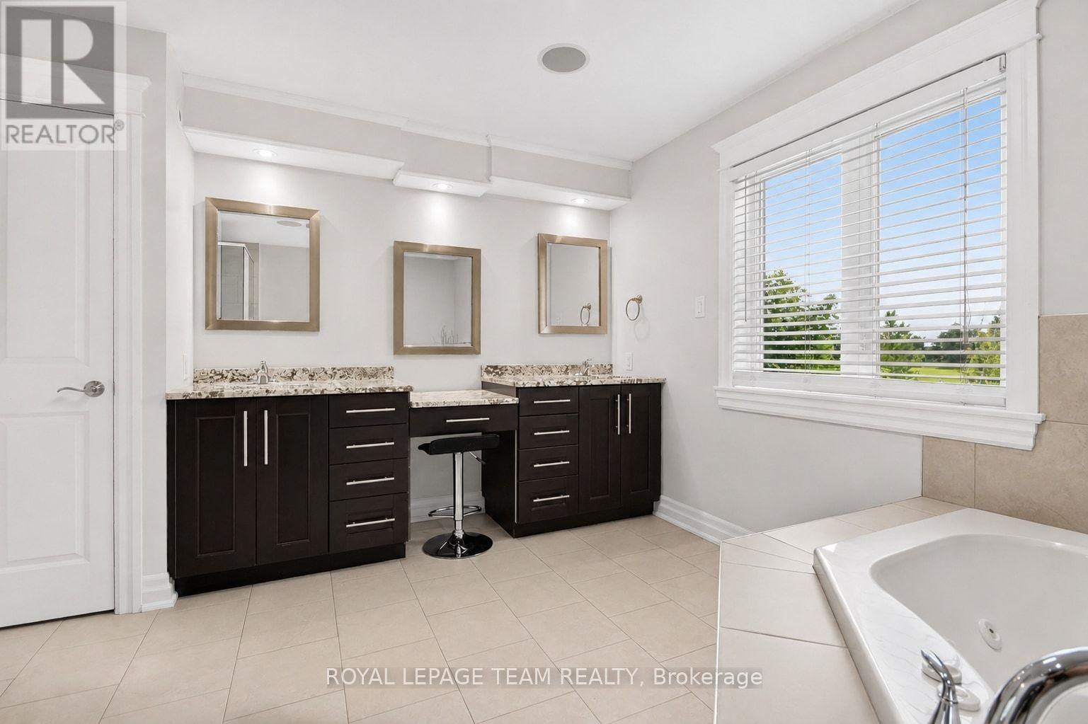 6330 Second Line Road Property Photo 27