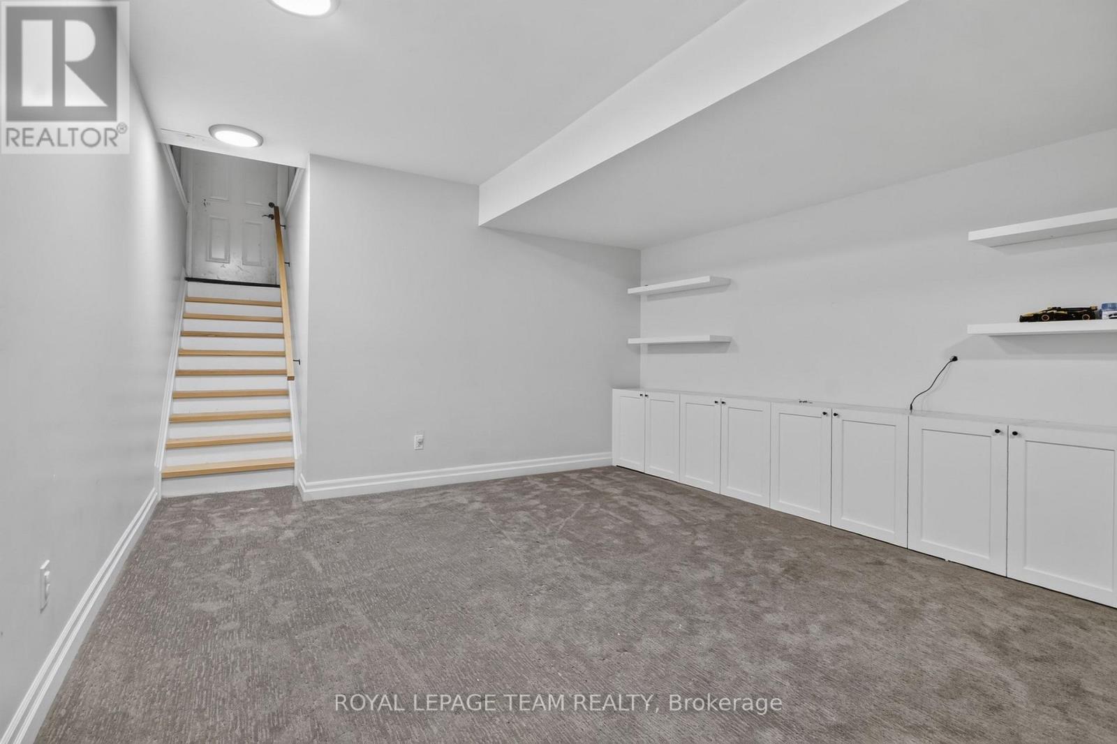 6330 Second Line Road Property Photo 35