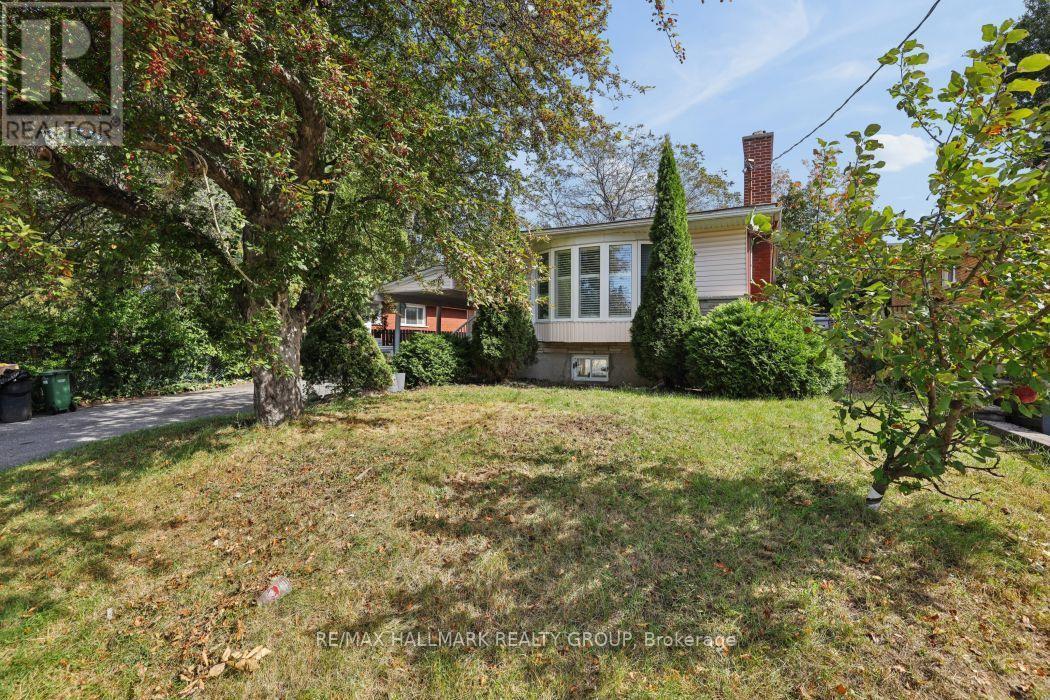 211 Harcourt Avenue Property Photo 4