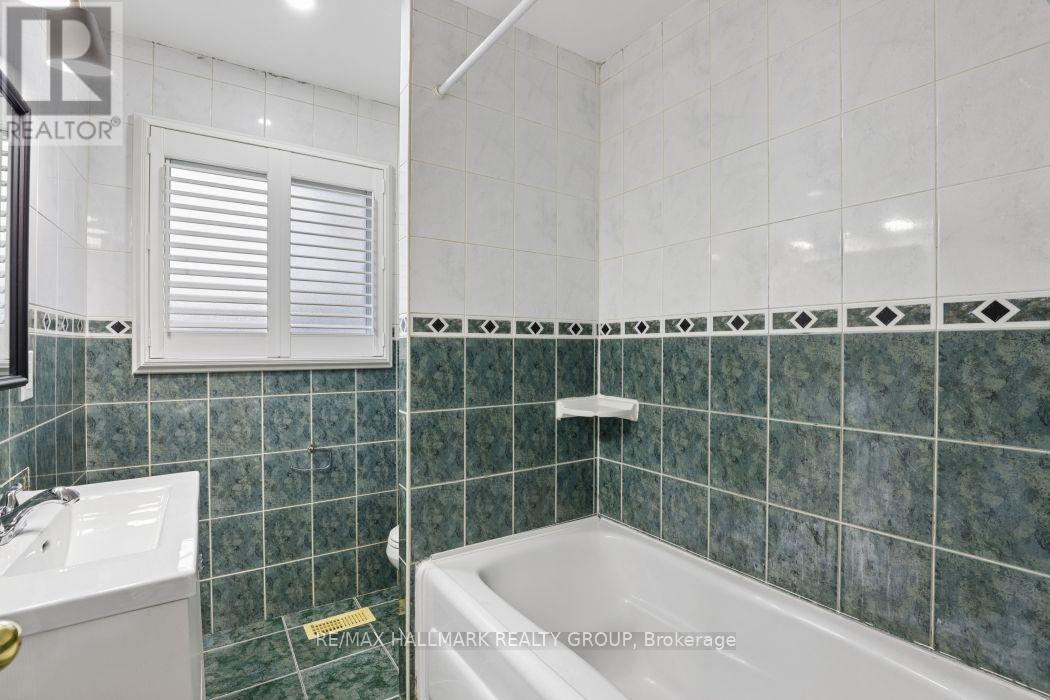 211 Harcourt Avenue Property Photo 19