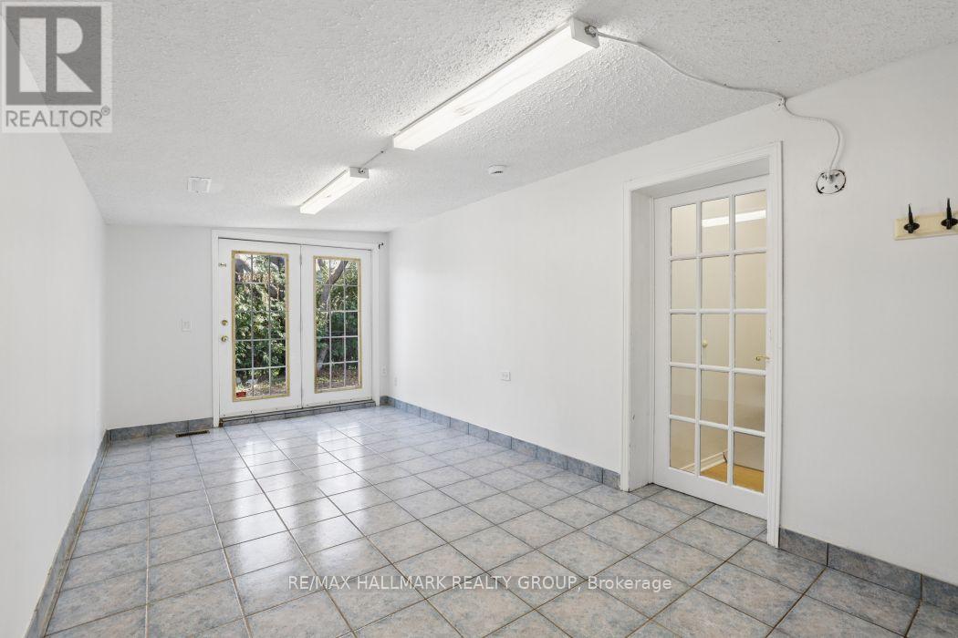 211 Harcourt Avenue Property Photo 21
