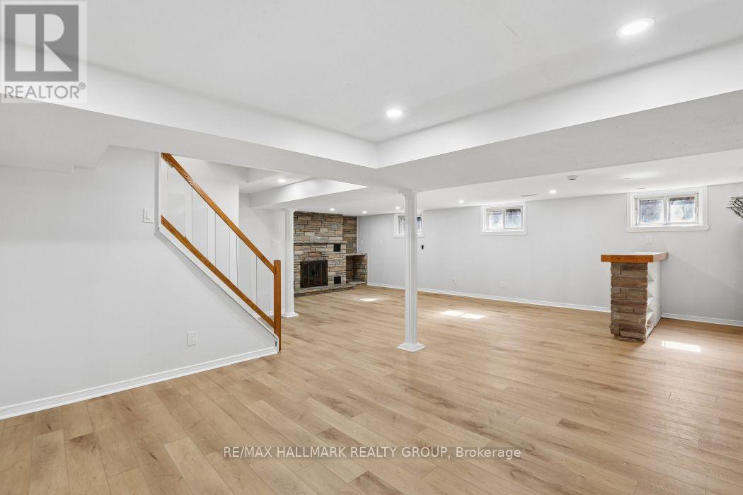 211 Harcourt Avenue Property Photo 22