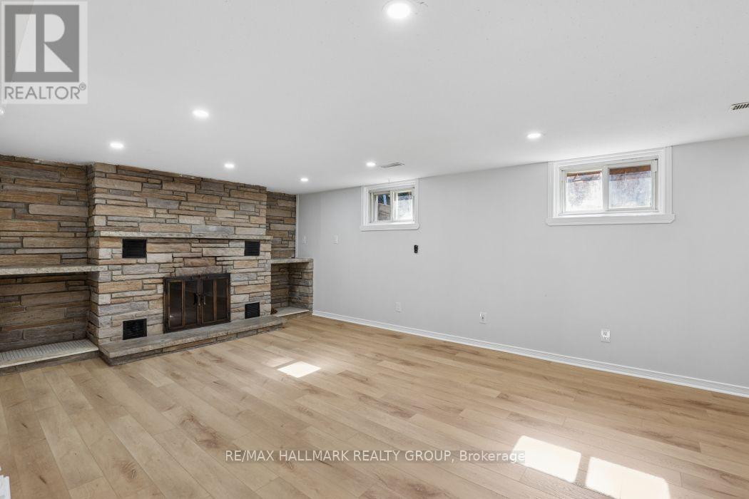 211 Harcourt Avenue Property Photo 24